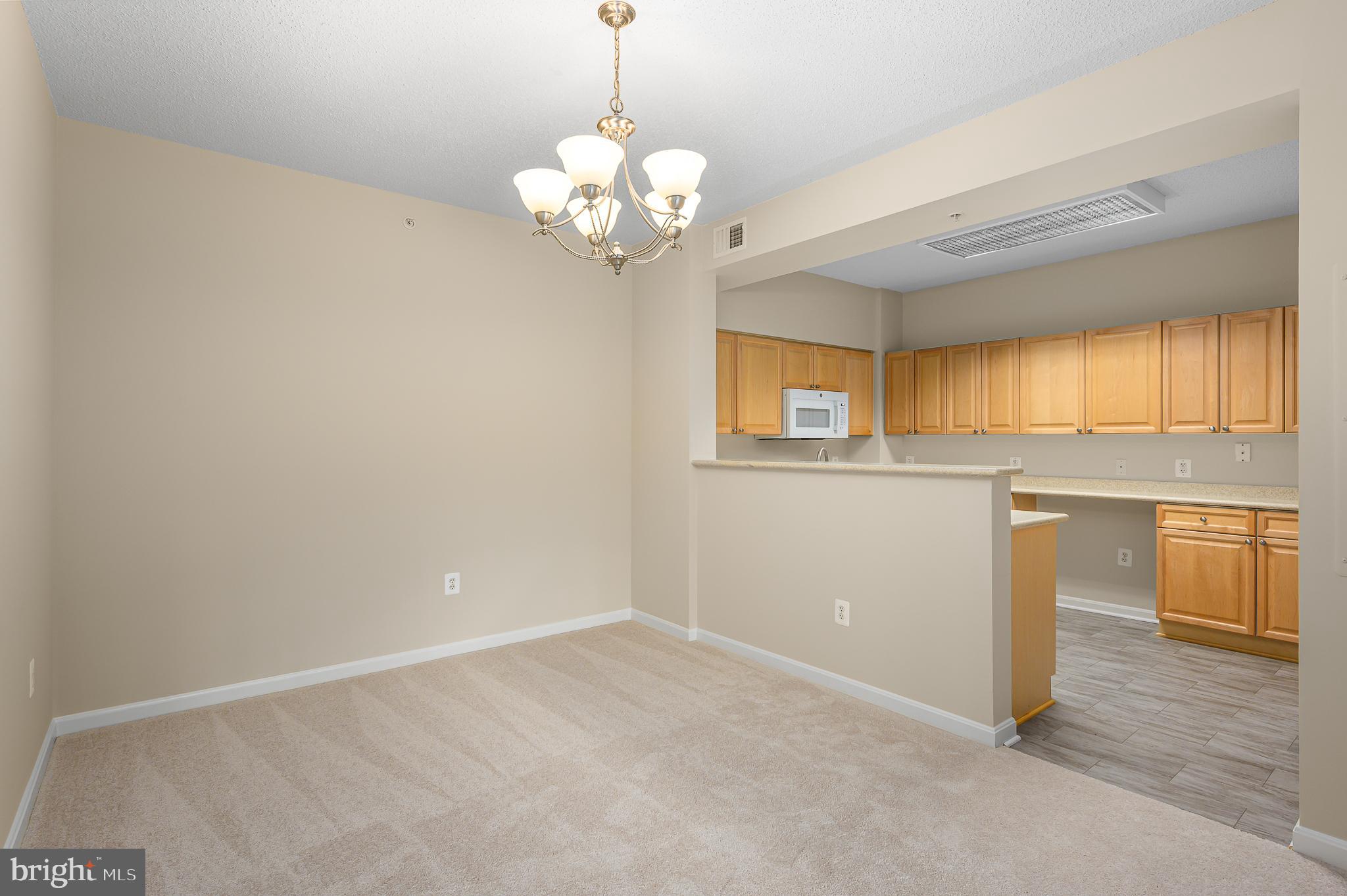 LANSDOWNE WOODS - Residential