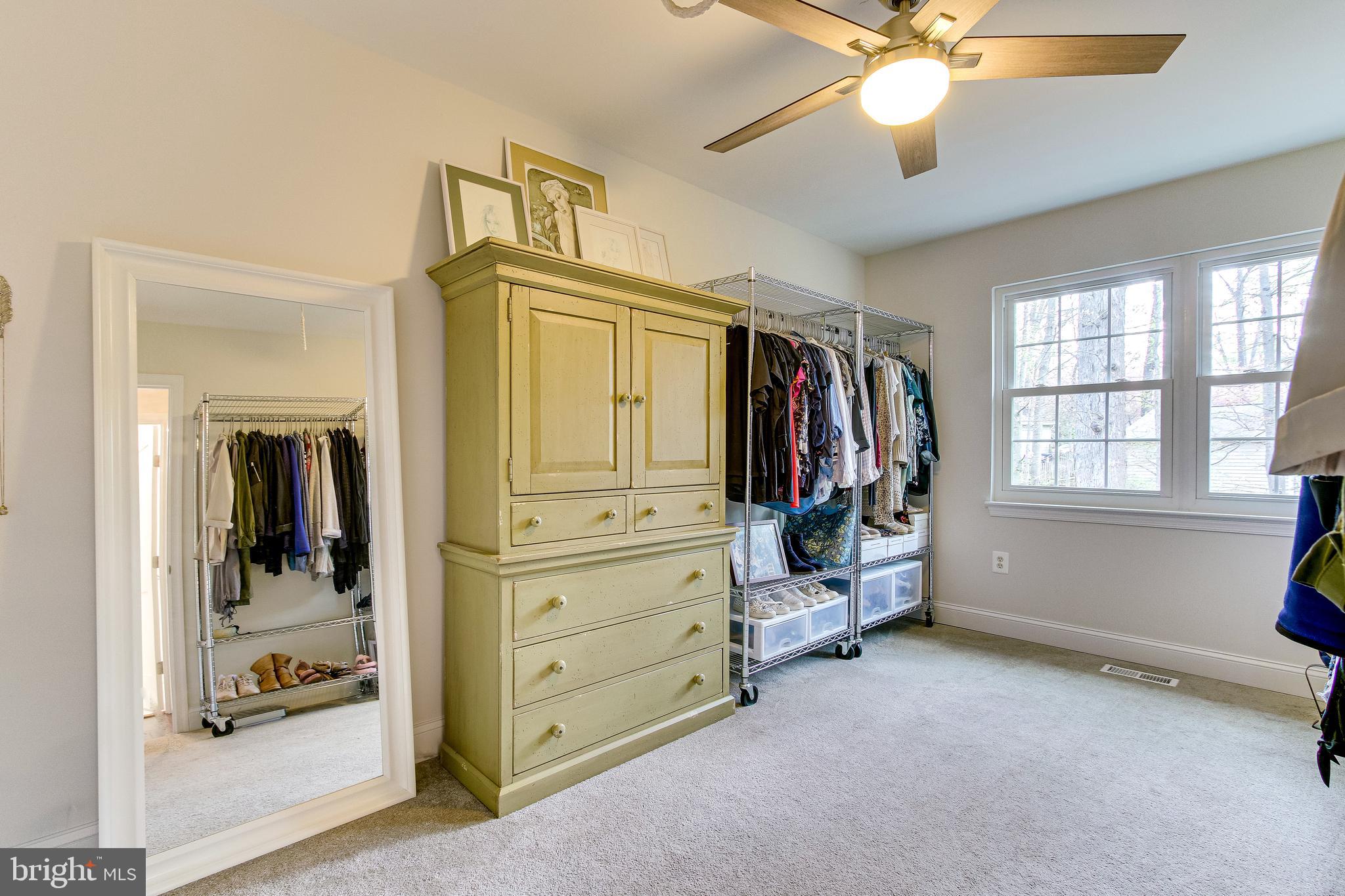 BURKE CENTRE - Residential