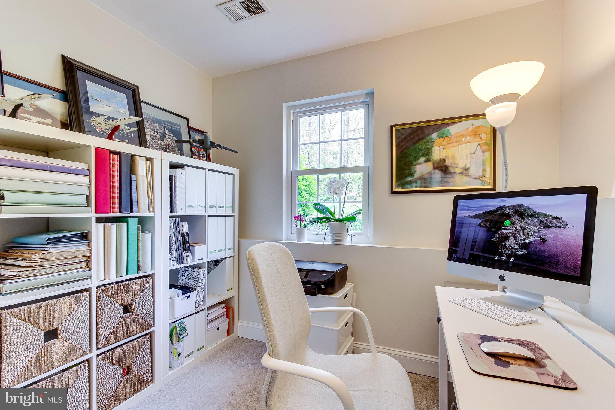 BURKE CENTRE - Residential