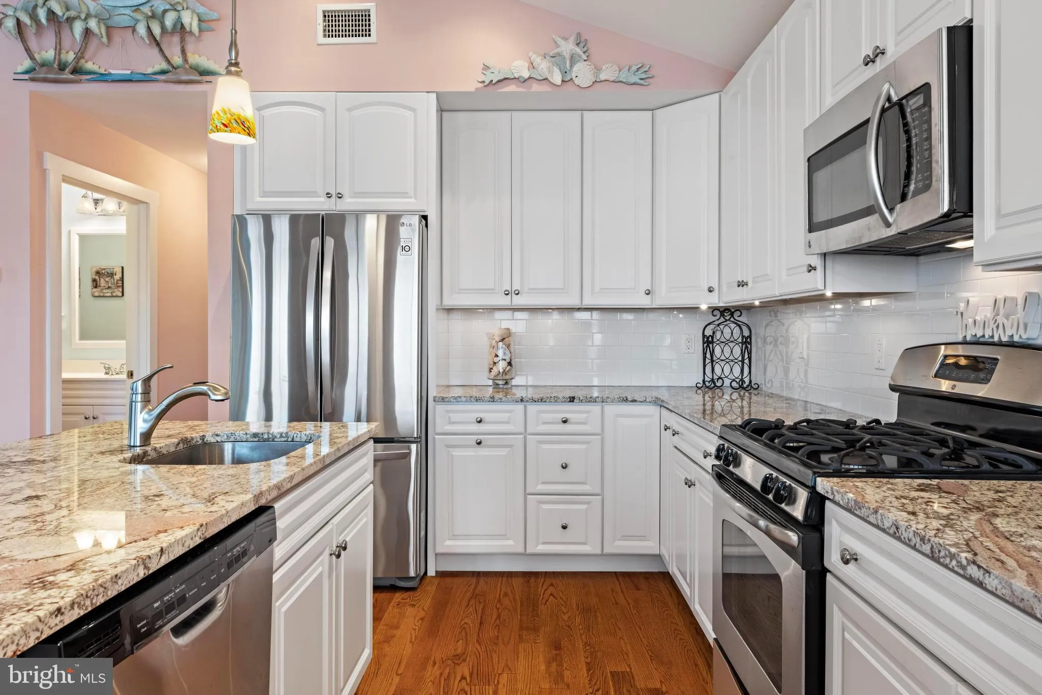 Beach Haven, New Jersey 08008, United States, 3 Bedrooms Bedrooms, ,2 BathroomsBathrooms,Residential,Active,194049