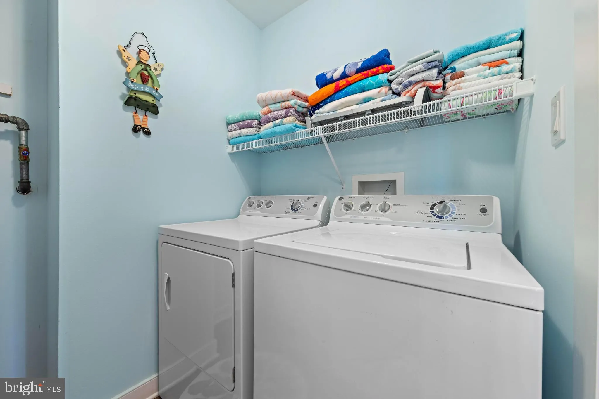 Beach Haven, New Jersey 08008, United States, 3 Bedrooms Bedrooms, ,2 BathroomsBathrooms,Residential,Active,194049