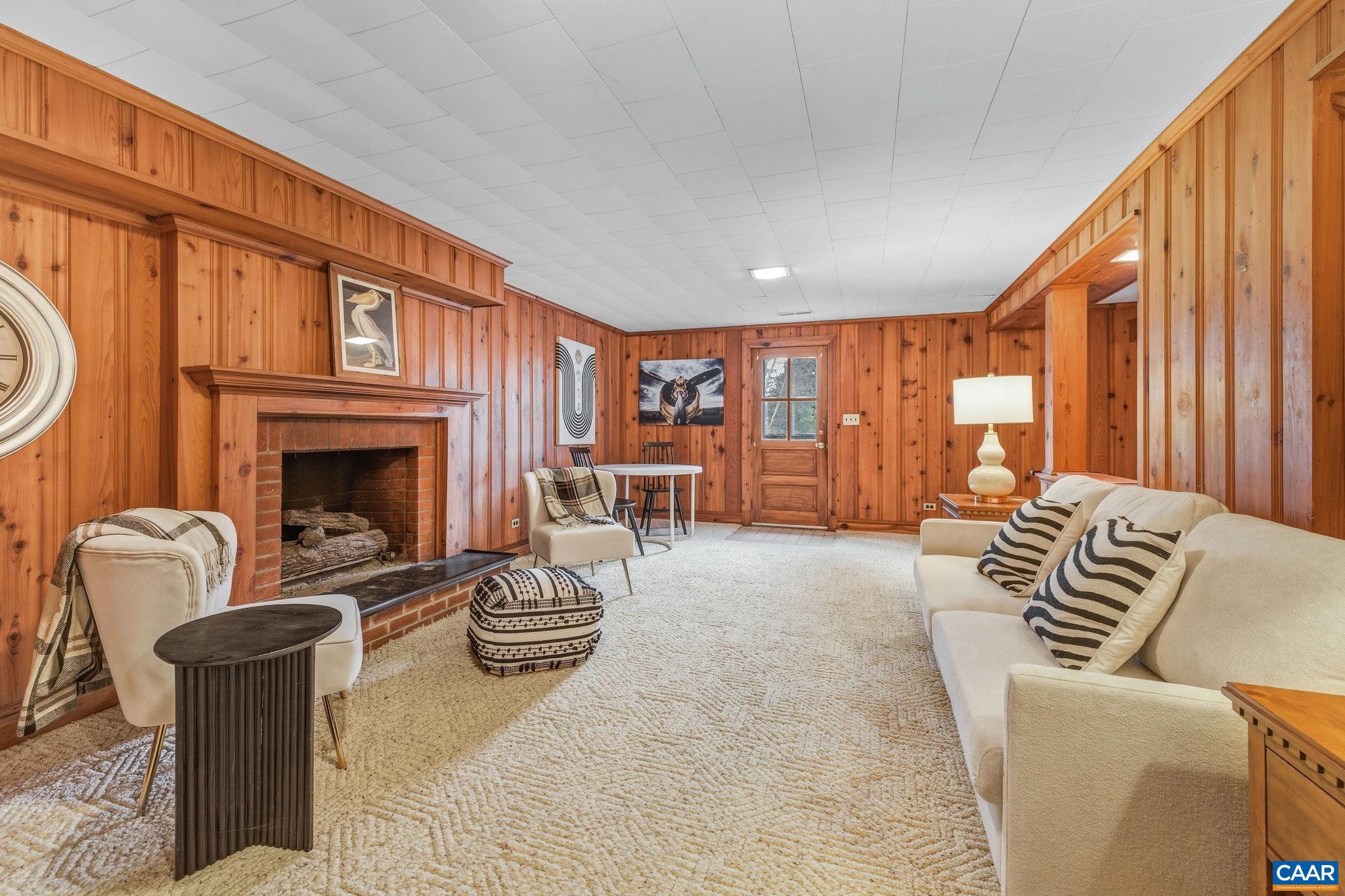 MERRYDEN - Residential