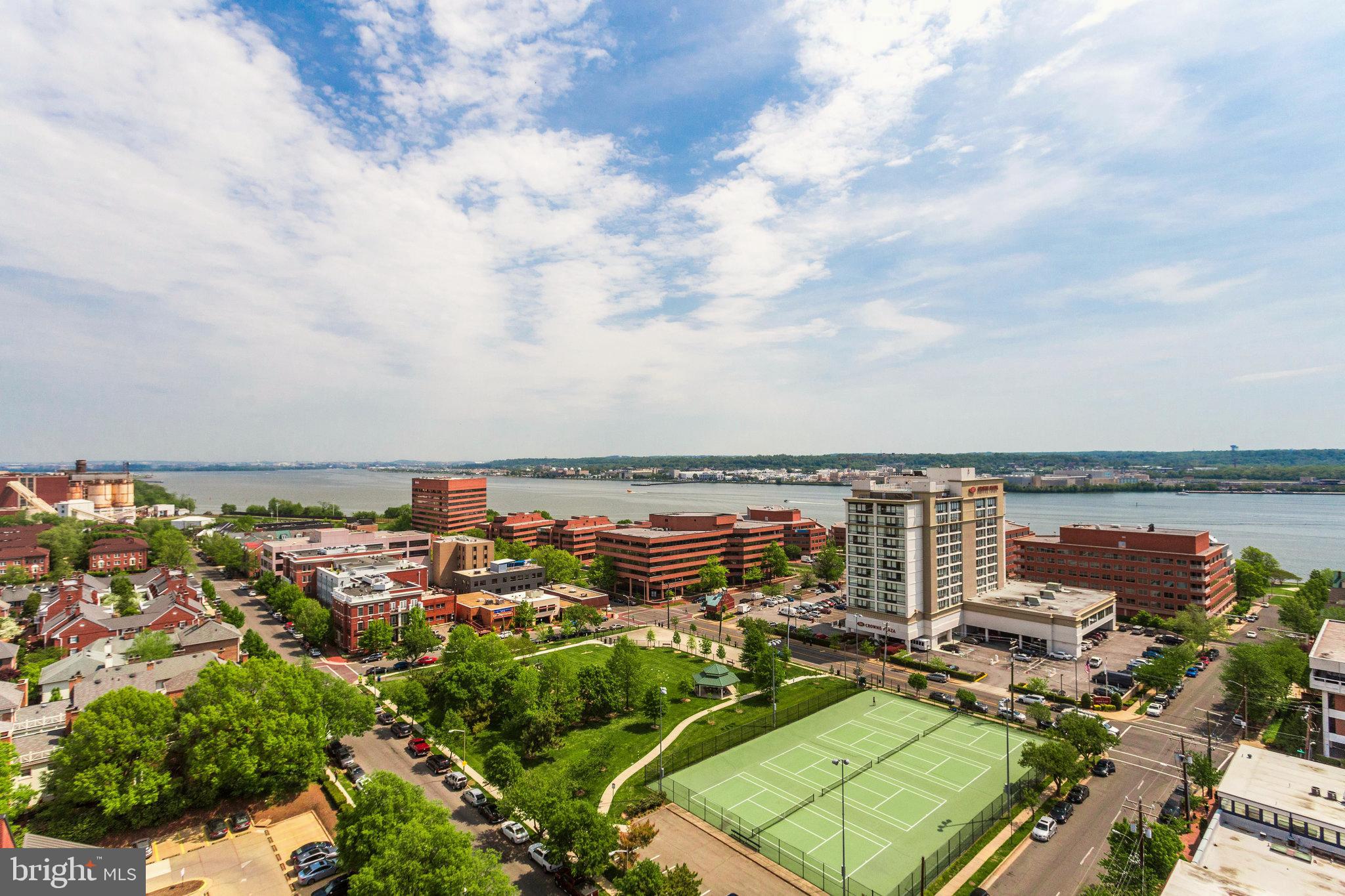 OLD TOWN NORTH - Residential