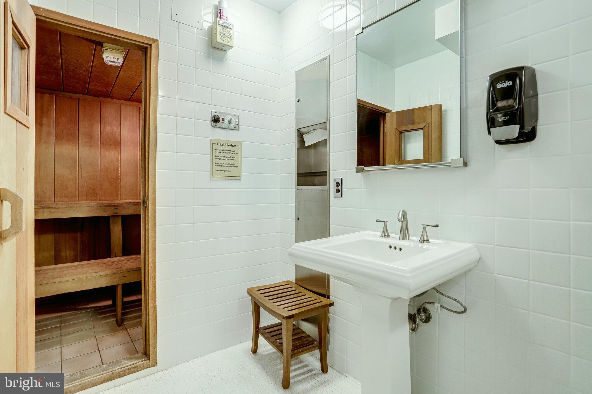 OLD TOWN NORTH - Residential