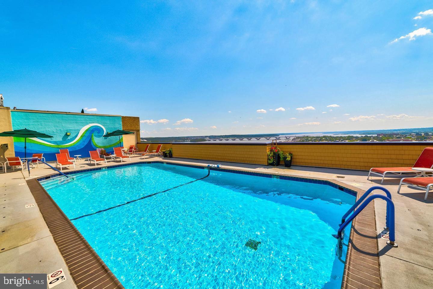 OLD TOWN NORTH - Residential