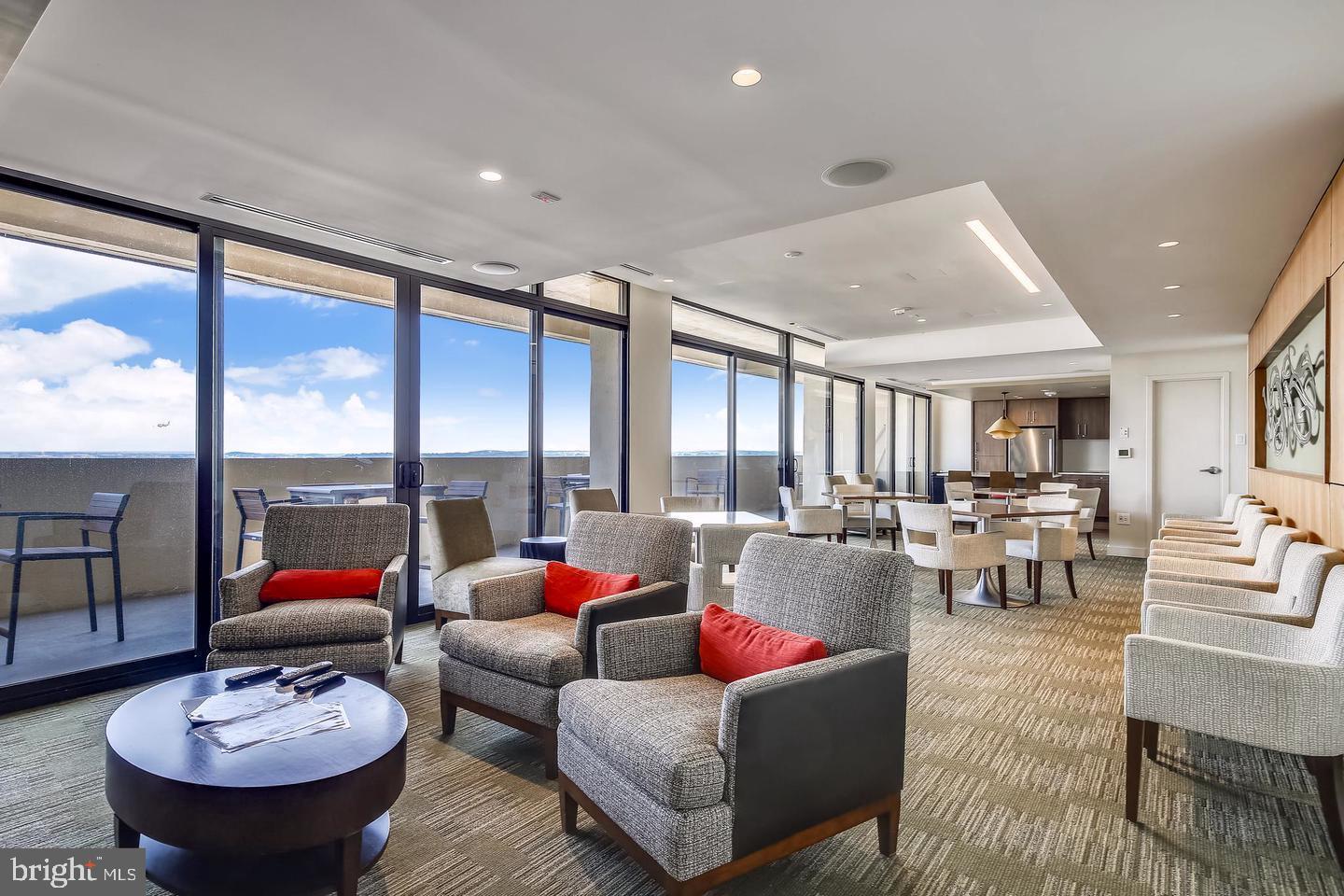 OLD TOWN NORTH - Residential