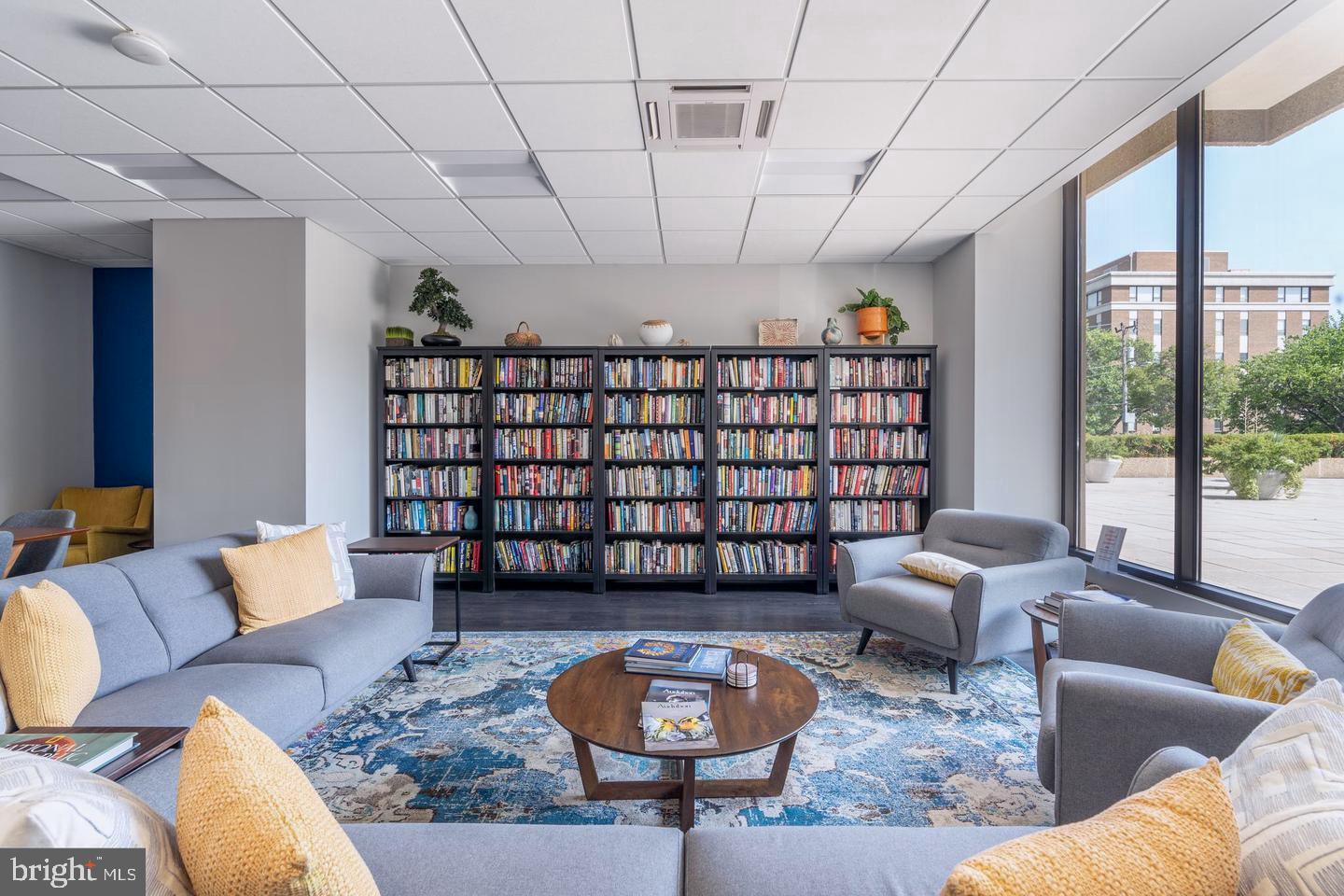 OLD TOWN NORTH - Residential