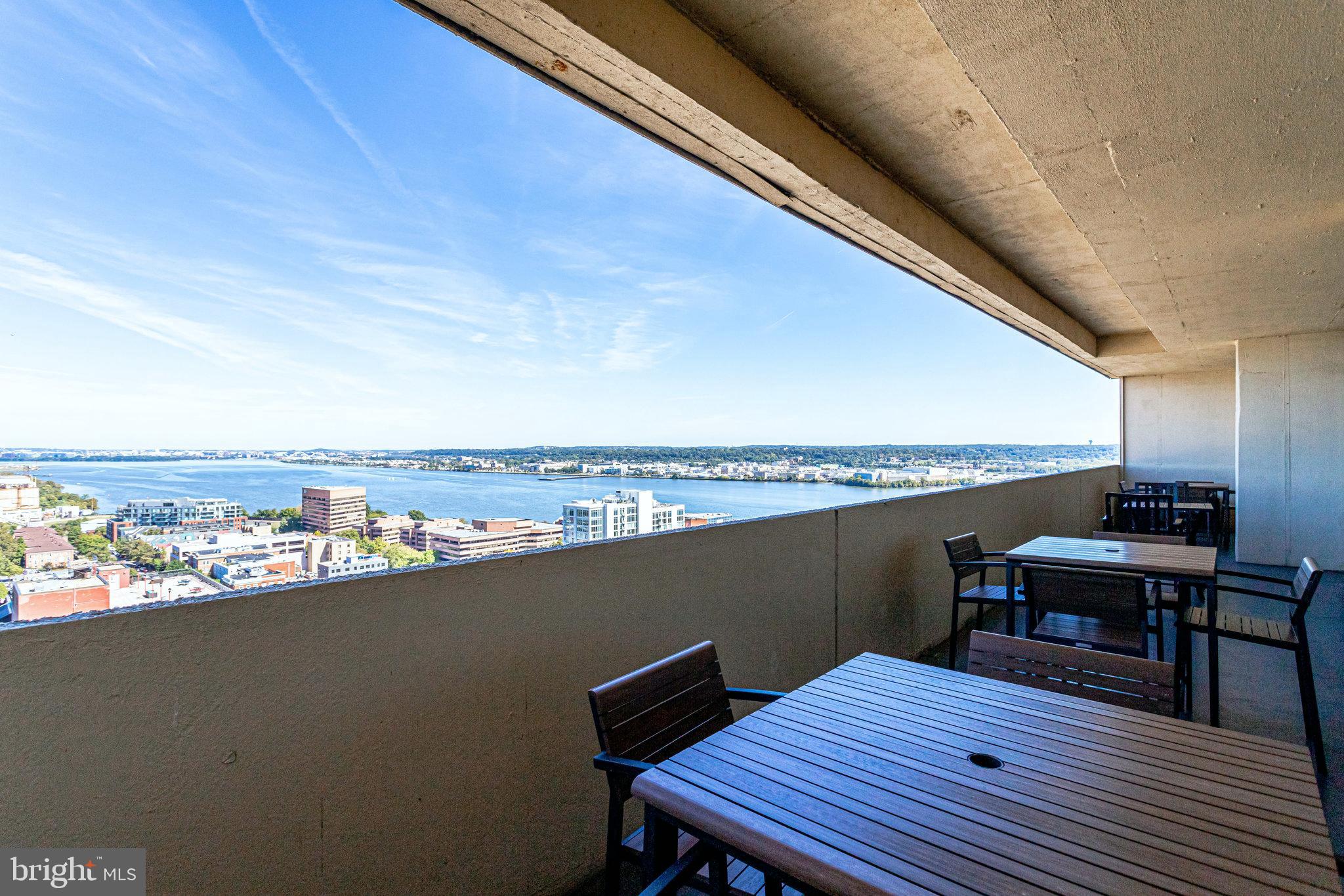 OLD TOWN NORTH - Residential