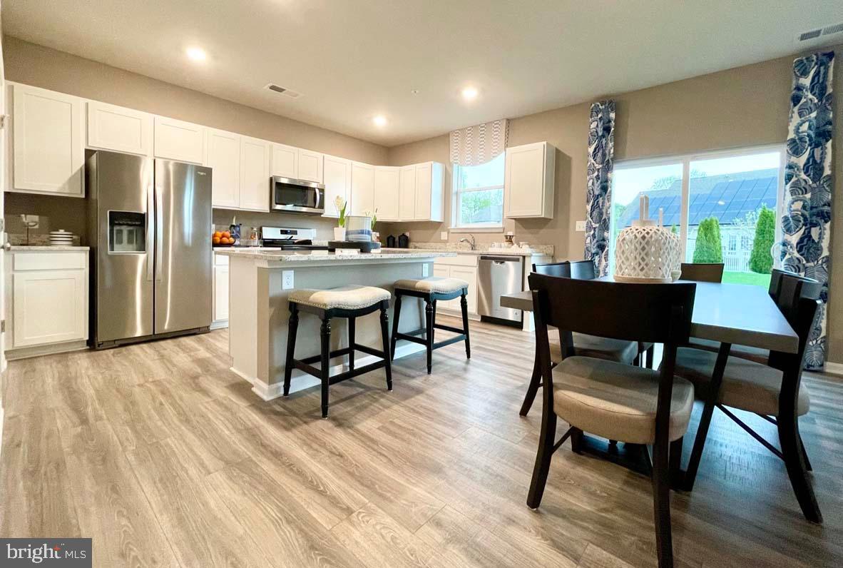 MAGNOLIA ESTATES - Residential