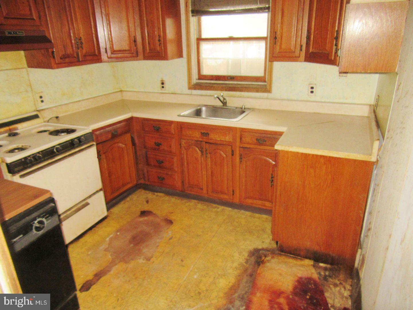 OXFORD CIRCLE - Residential