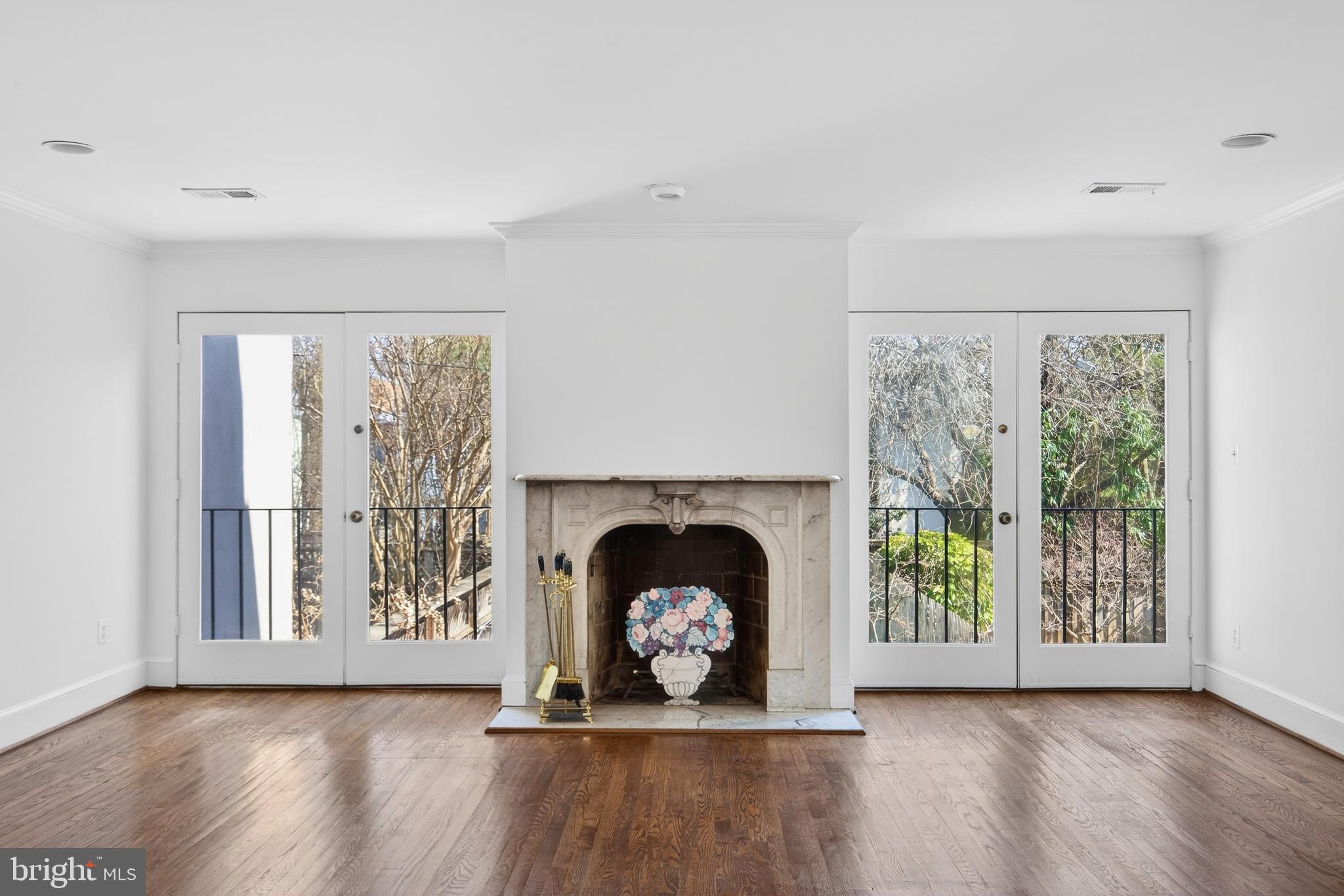 CAPITOL HILL - Residential