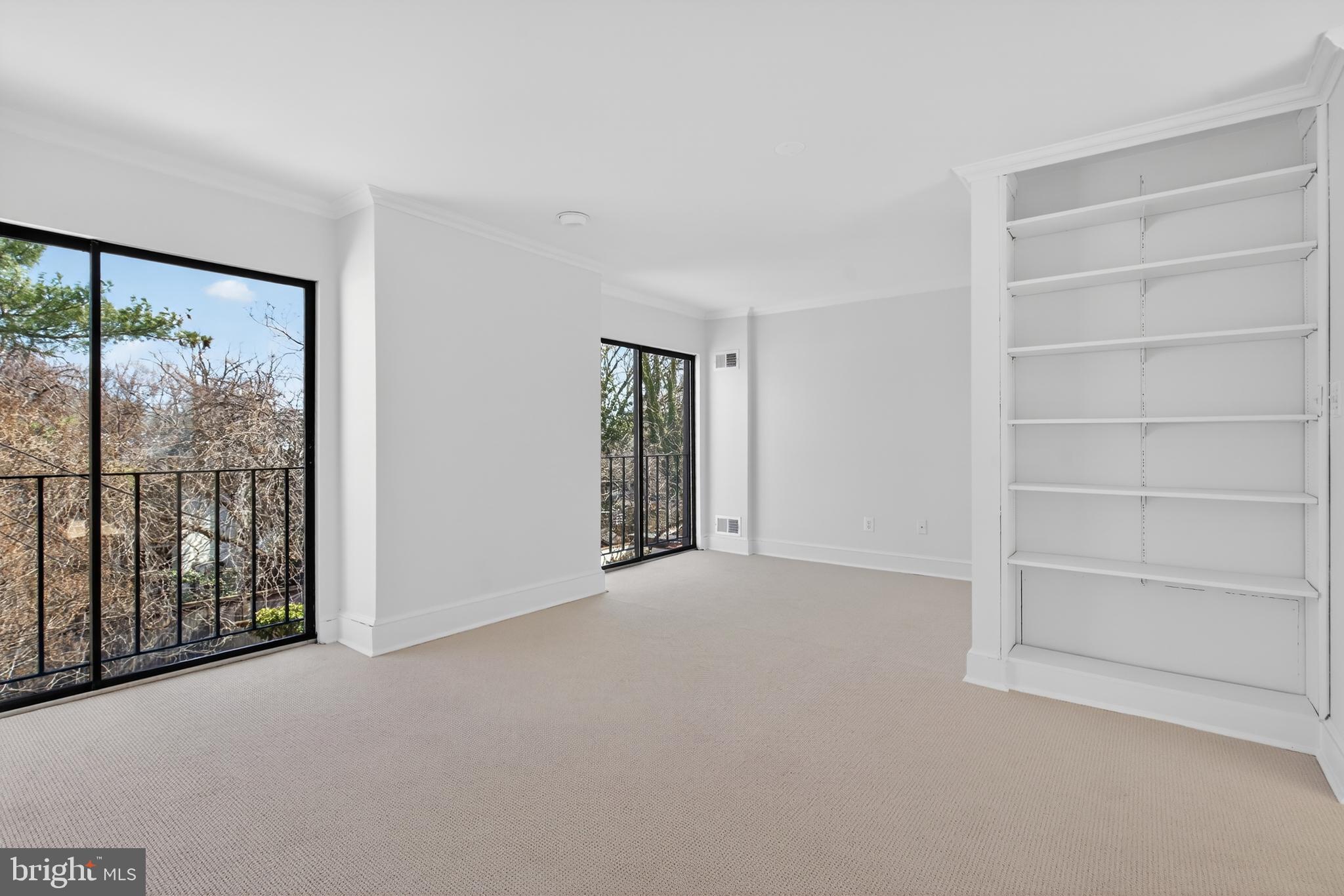 CAPITOL HILL - Residential