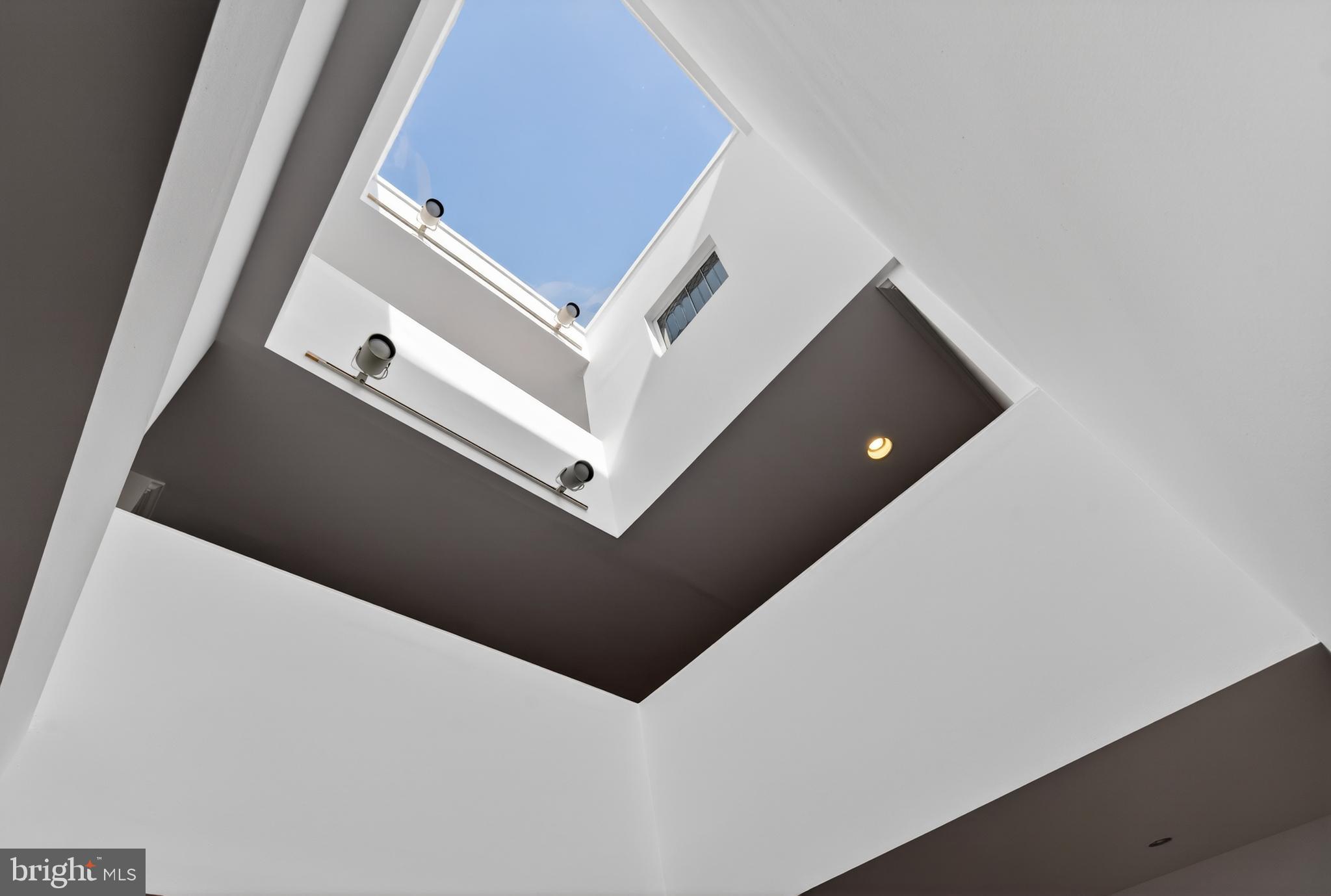 CAPITOL HILL - Residential