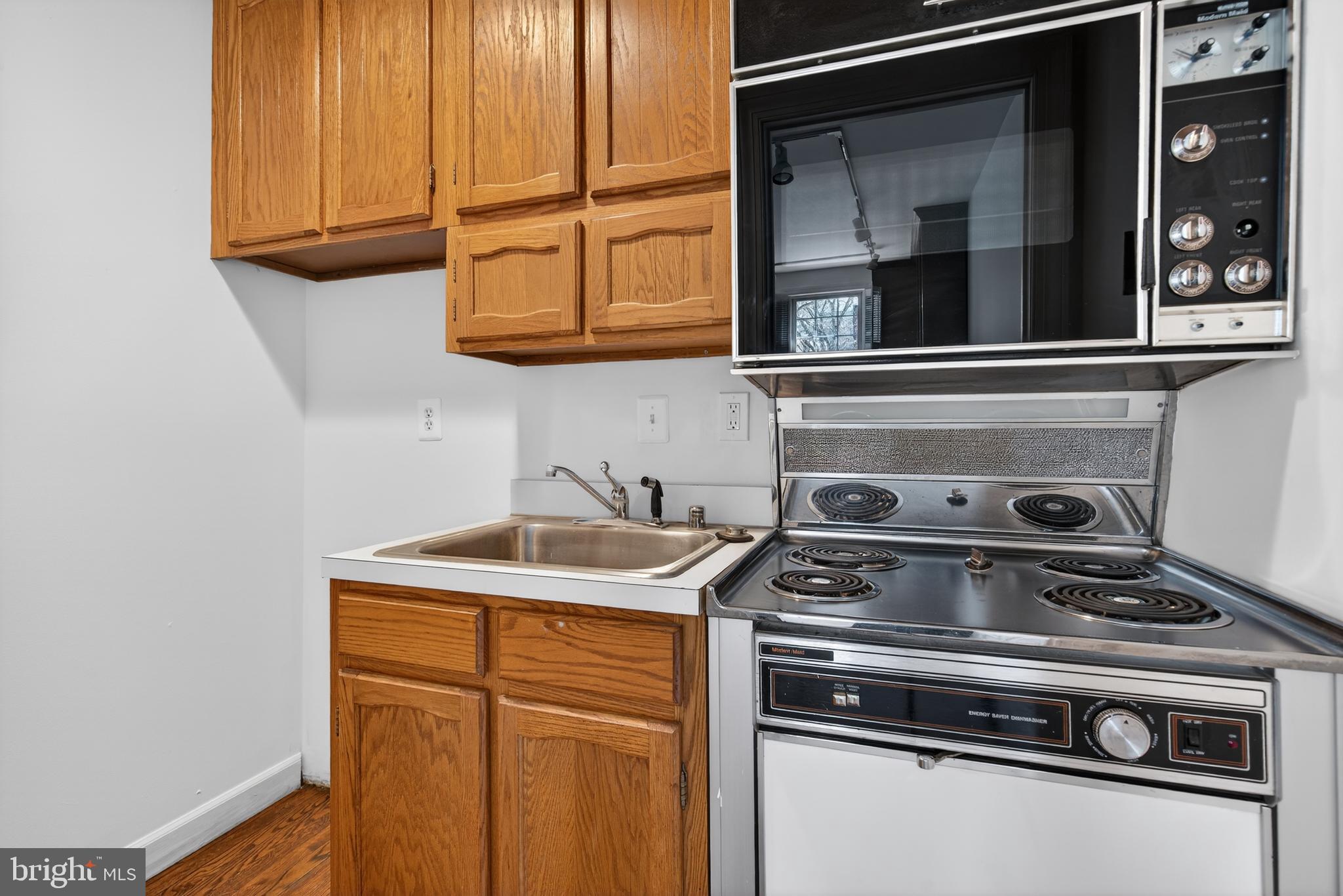 CAPITOL HILL - Residential