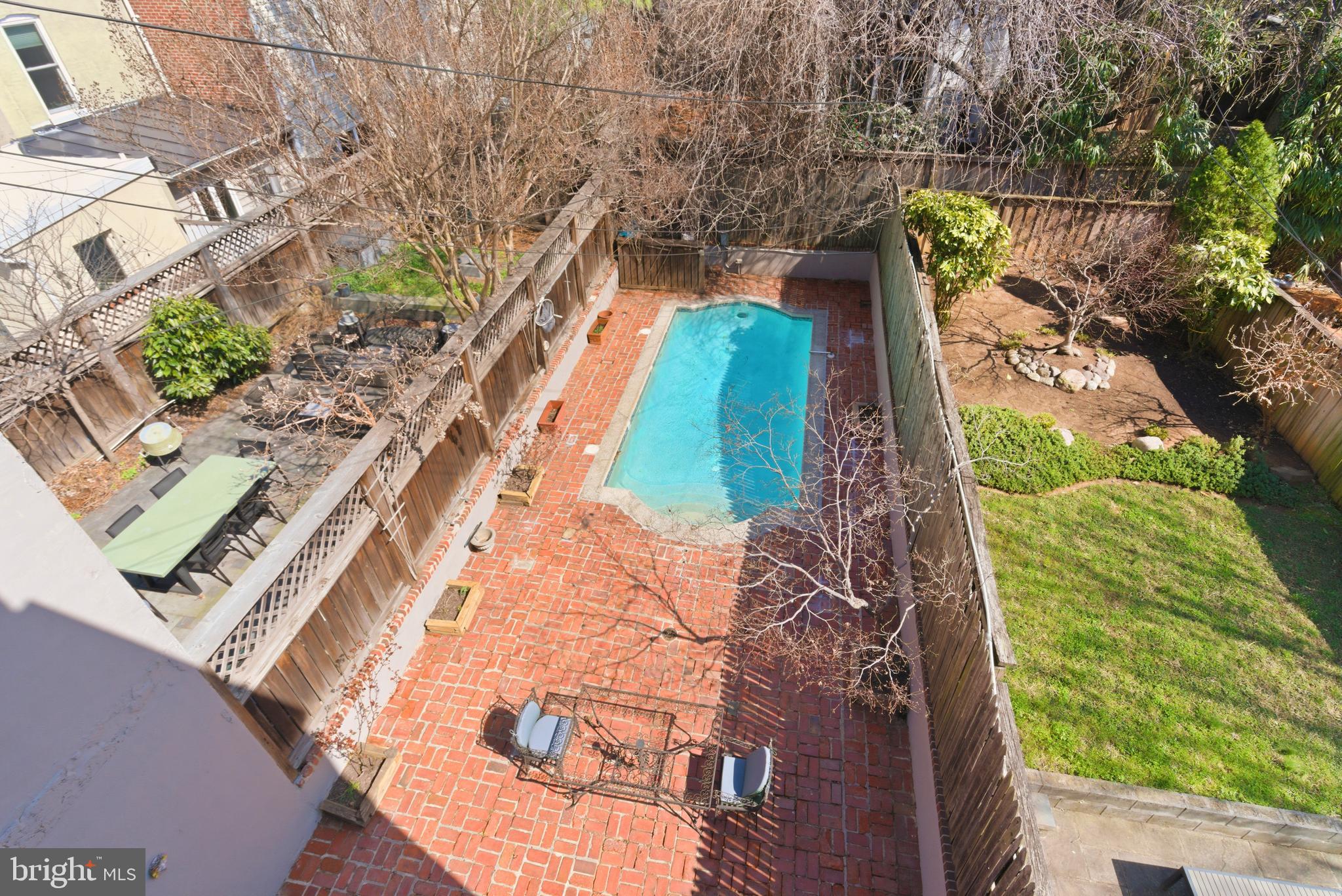 CAPITOL HILL - Residential