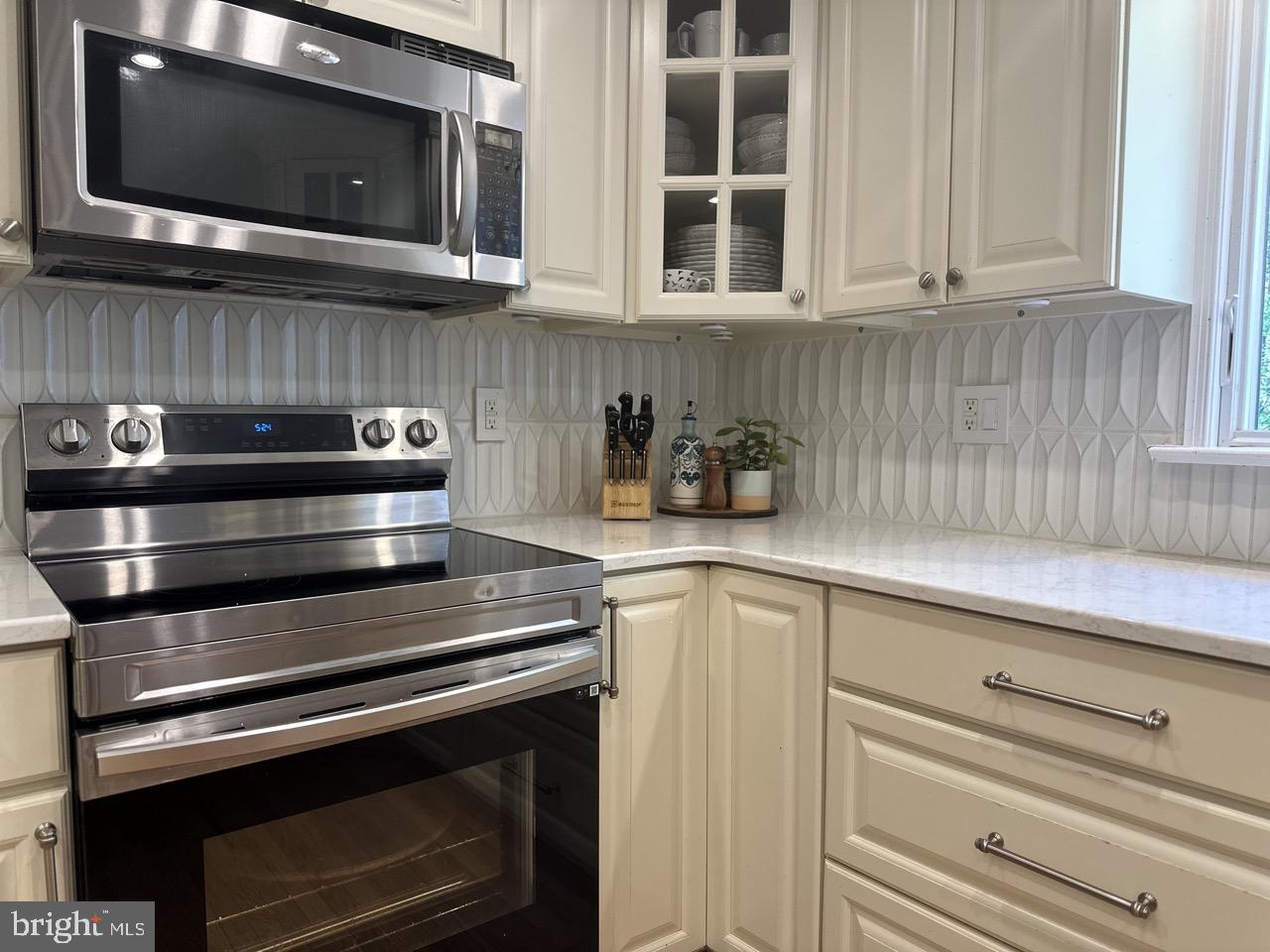 SEQUOIA FARMS - Residential Lease