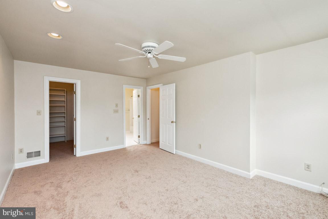 RUSSETT - Residential Lease