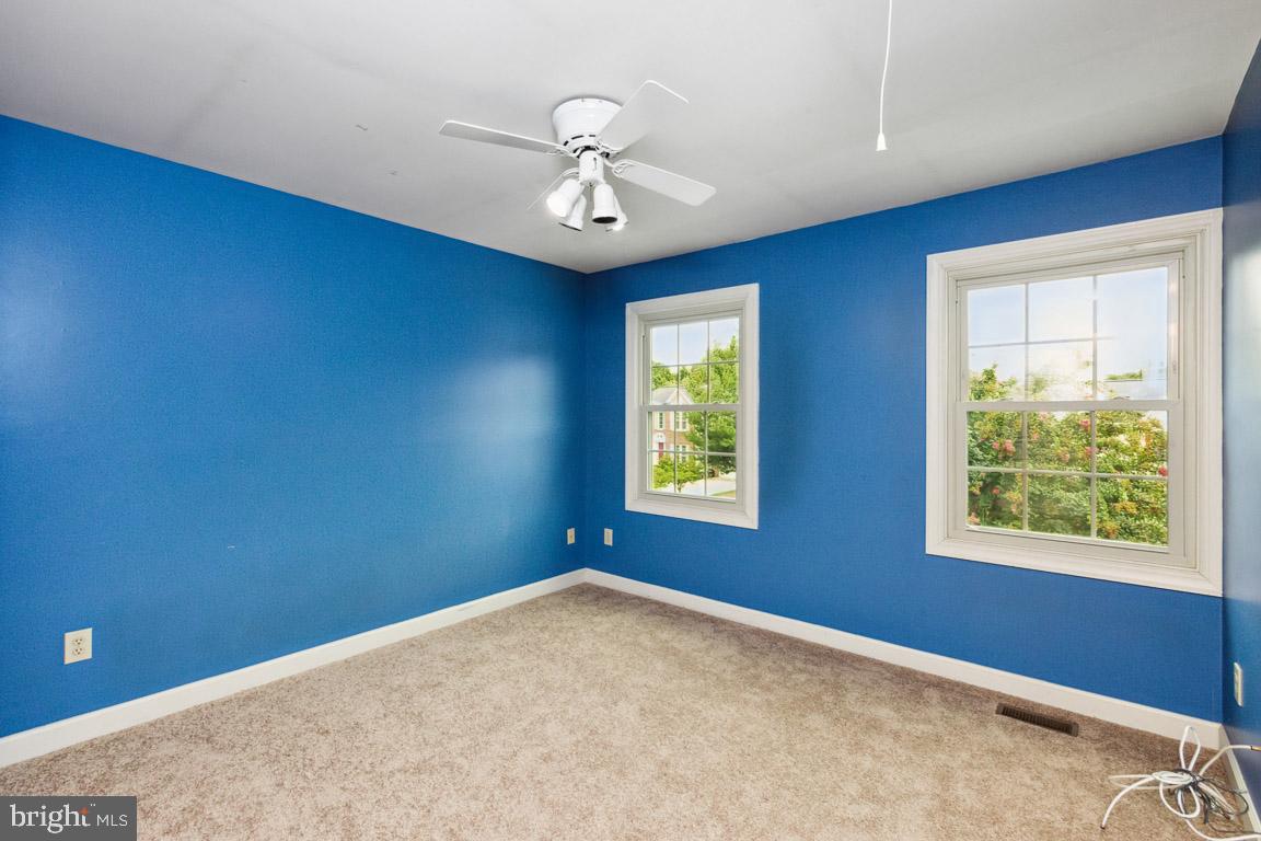 RUSSETT - Residential Lease