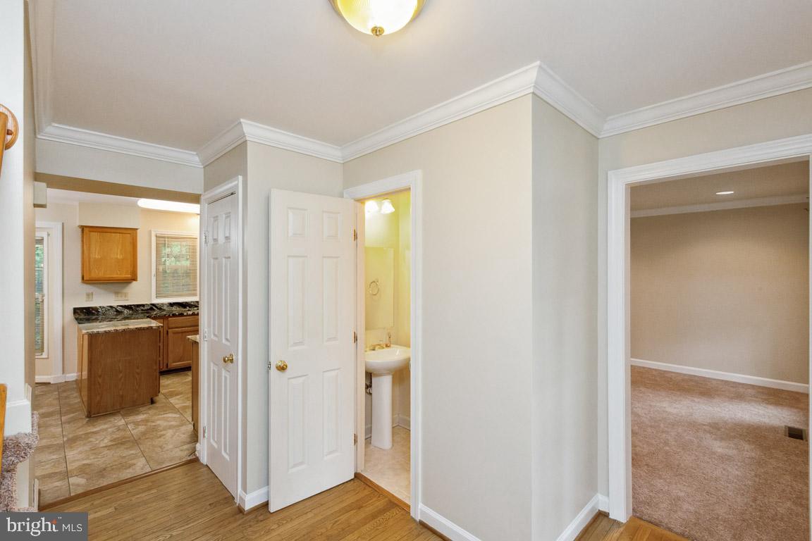 RUSSETT - Residential Lease