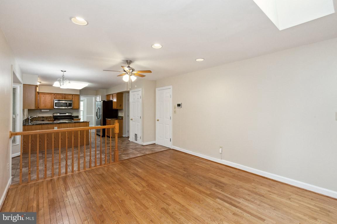 RUSSETT - Residential Lease