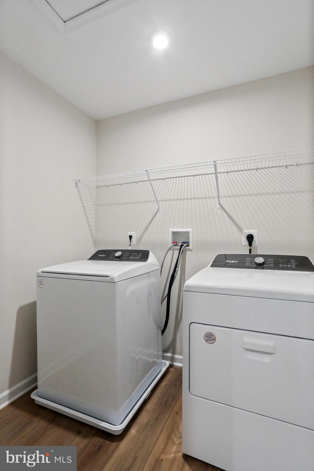 OVERLOOK AT RIVERSIDE - Residential Lease