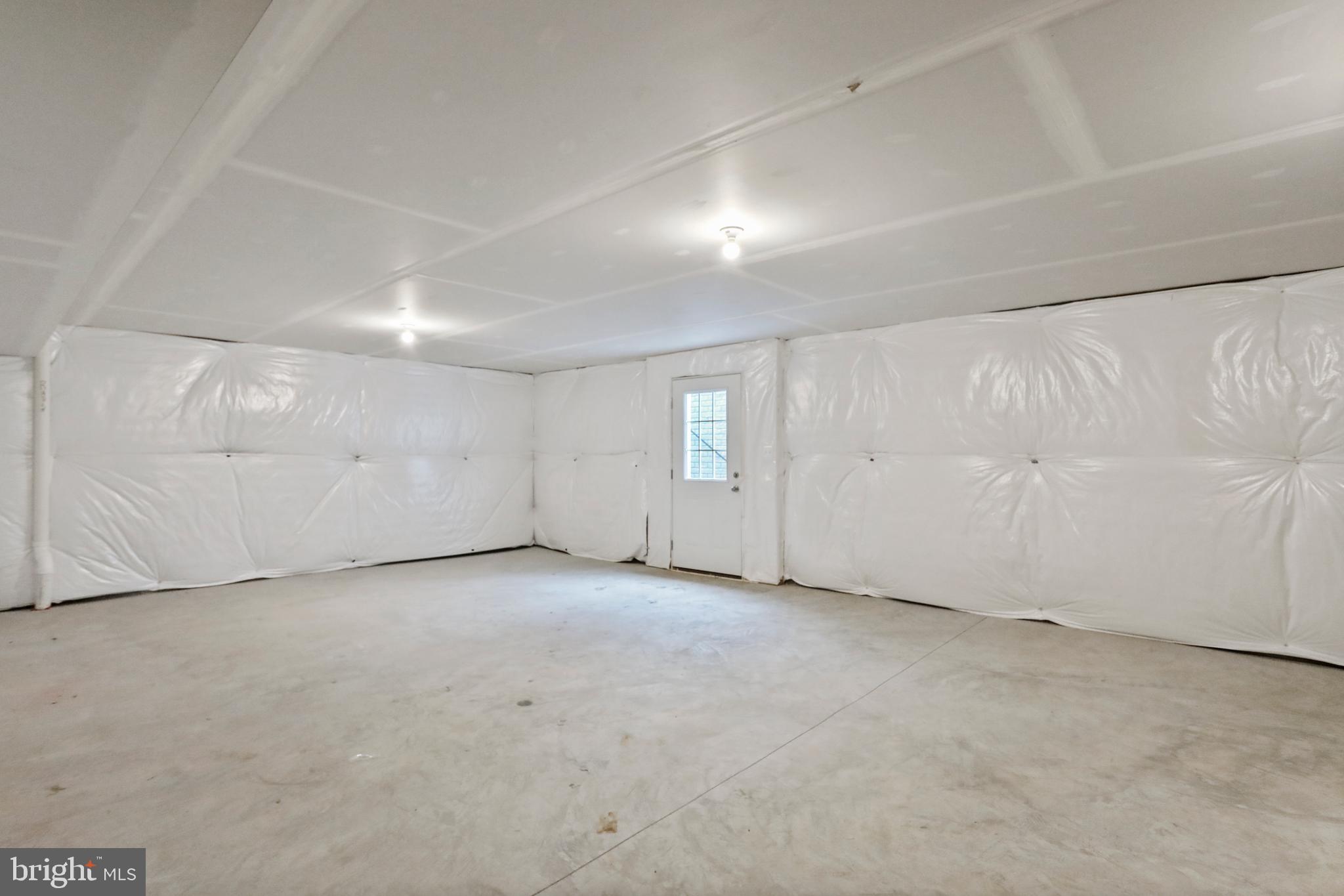 OVERLOOK AT RIVERSIDE - Residential Lease