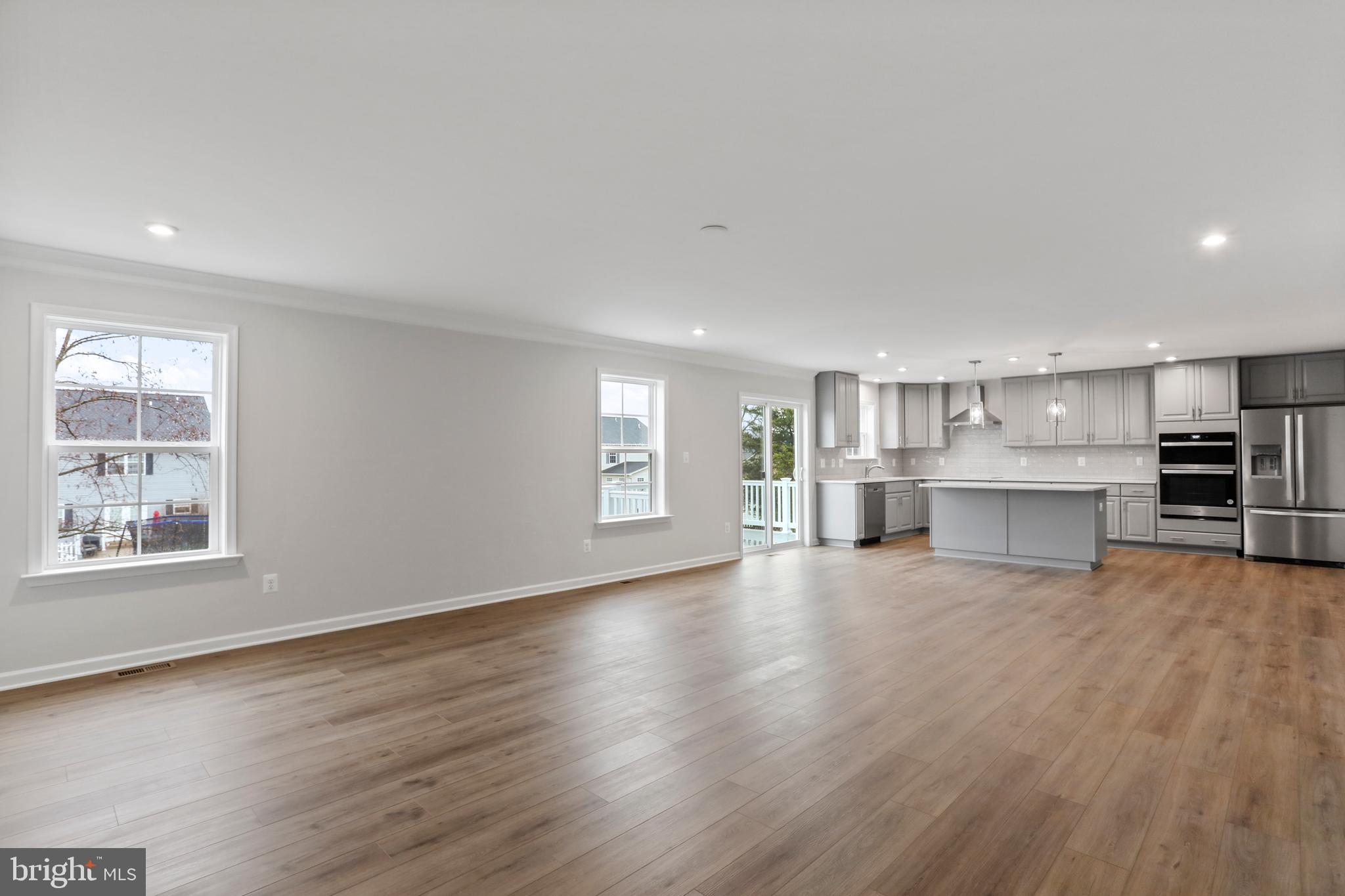 OVERLOOK AT RIVERSIDE - Residential Lease