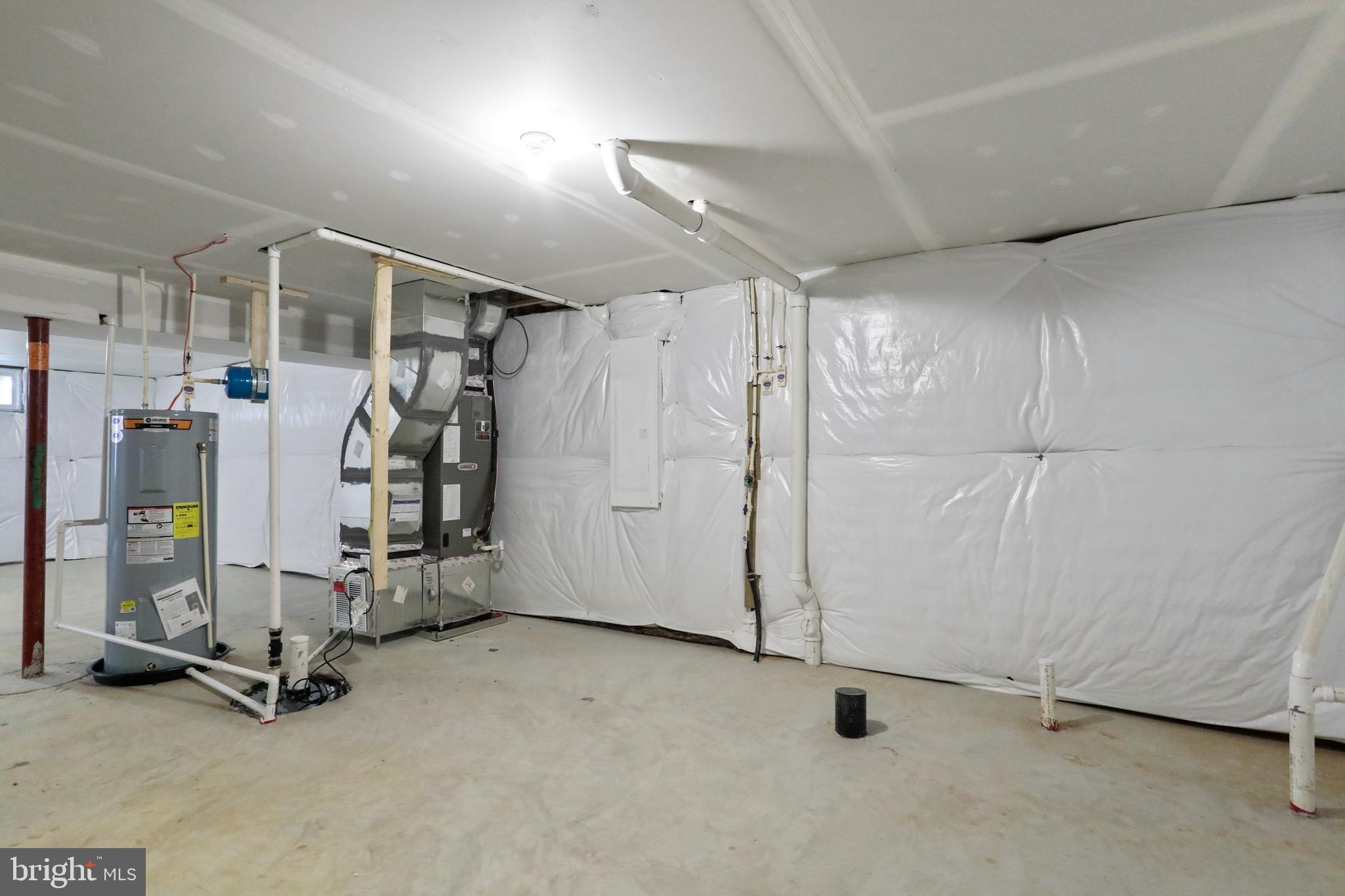 OVERLOOK AT RIVERSIDE - Residential Lease