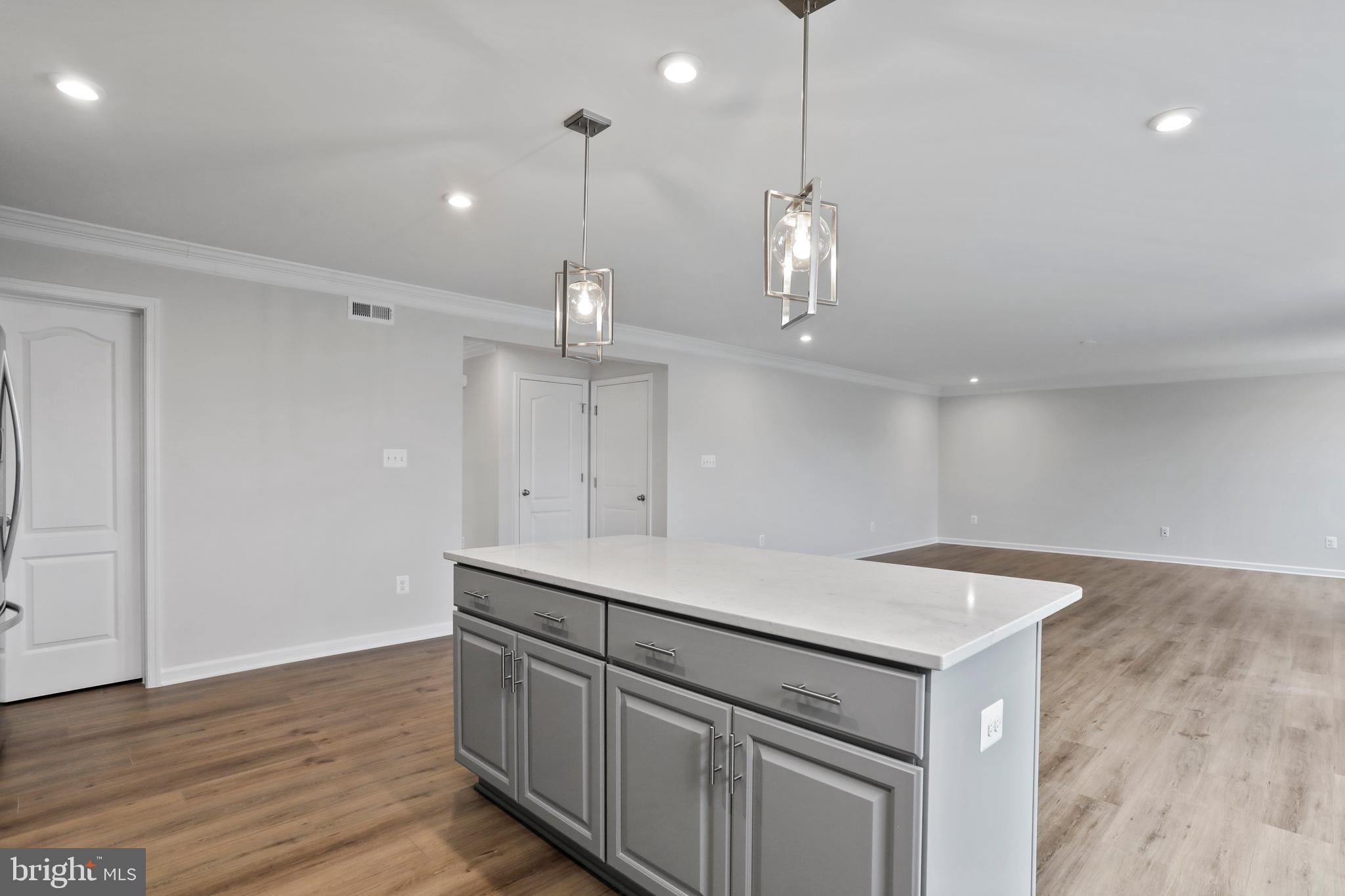 OVERLOOK AT RIVERSIDE - Residential Lease