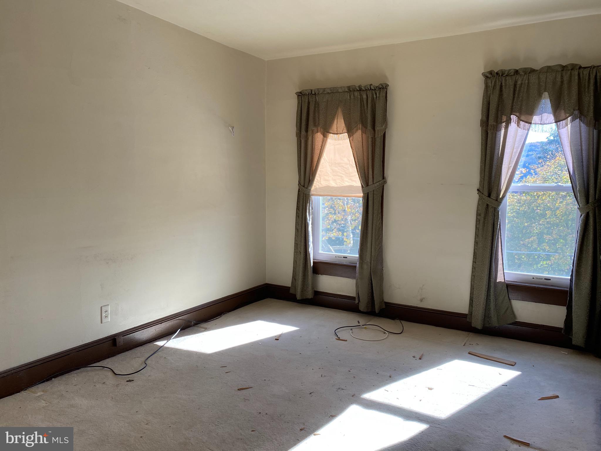 POTTSVILLE - Residential
