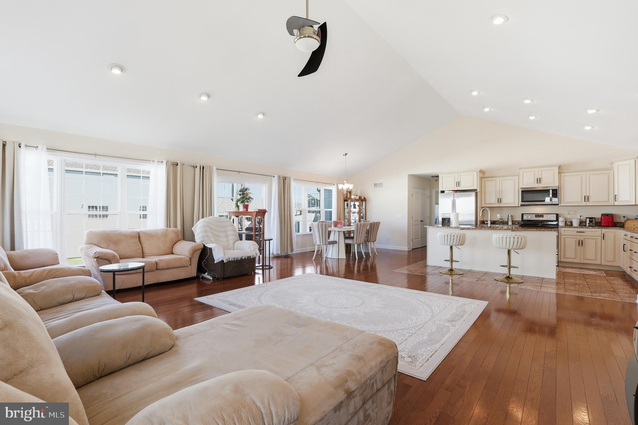 GOVERNORS GRANT - Residential