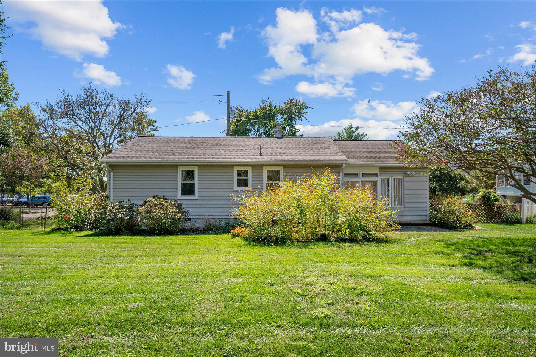 HILLSMERE SHORES - Residential
