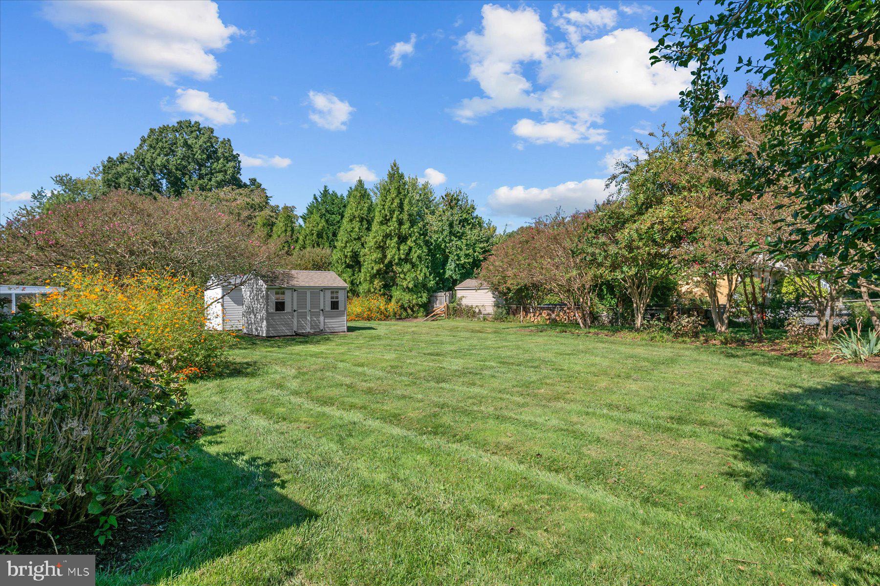 HILLSMERE SHORES - Residential