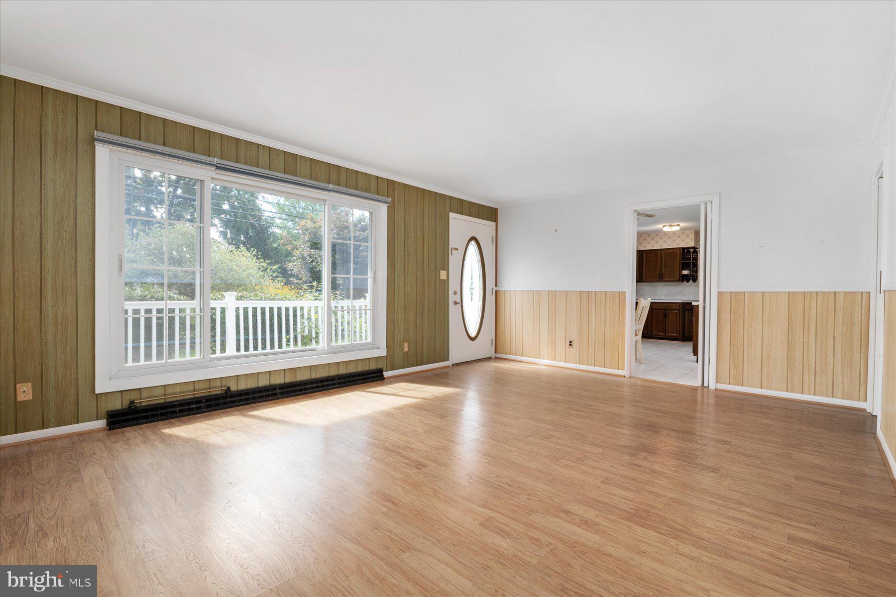 HILLSMERE SHORES - Residential