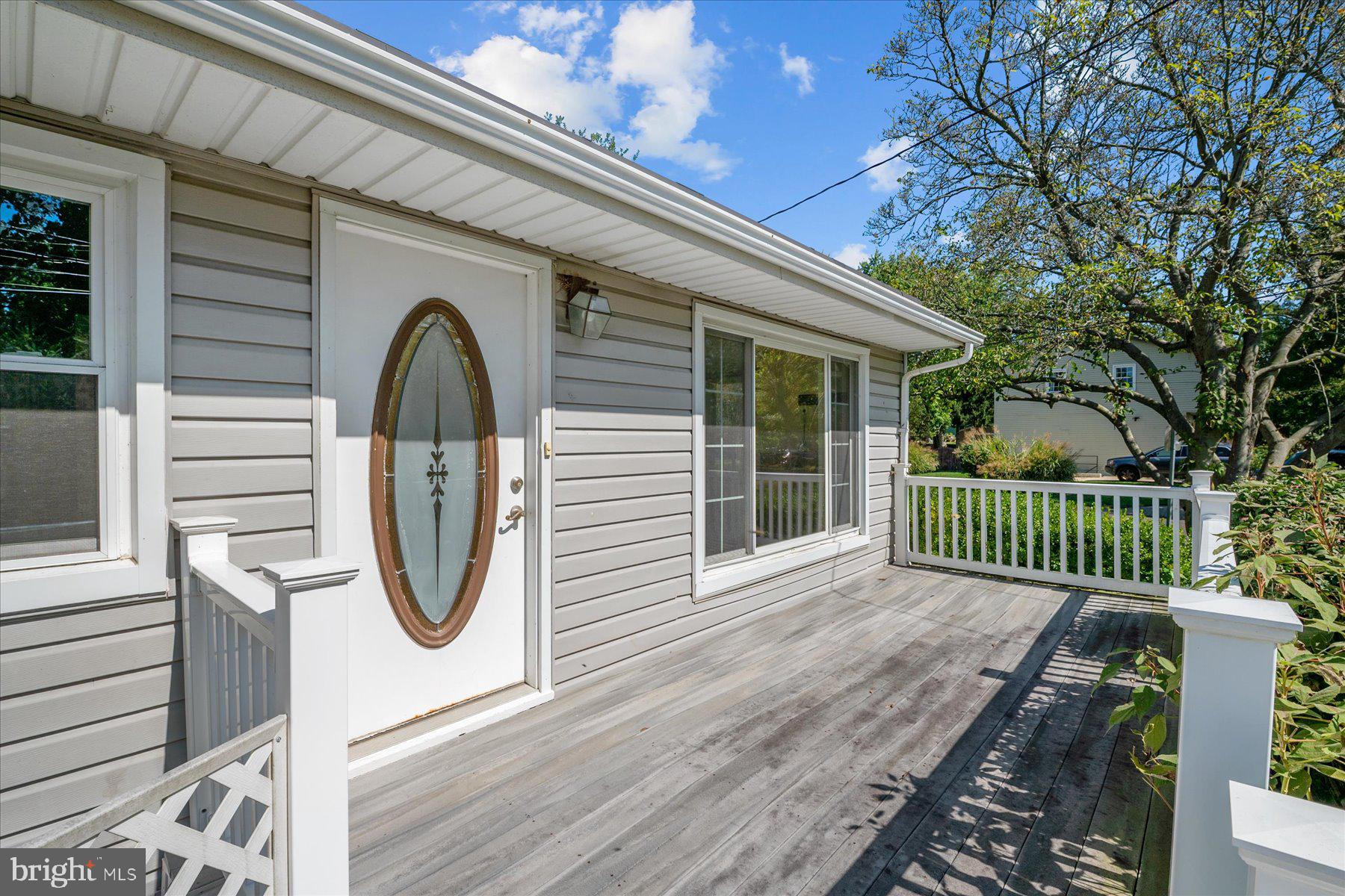 HILLSMERE SHORES - Residential