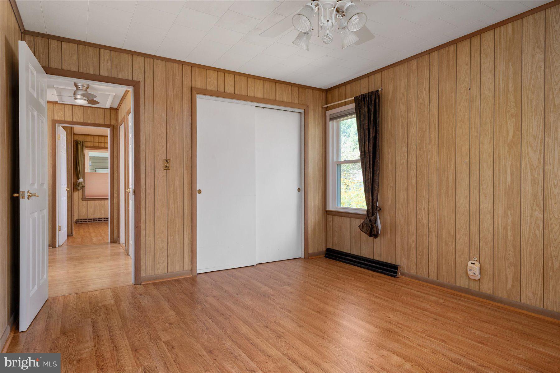 HILLSMERE SHORES - Residential