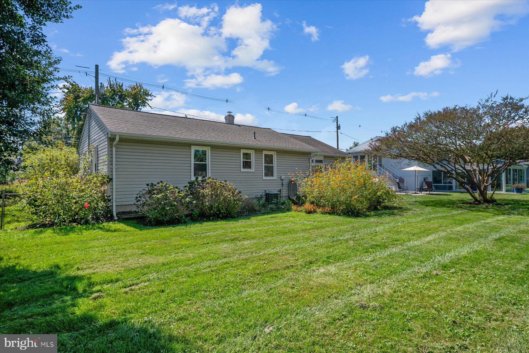 HILLSMERE SHORES - Residential