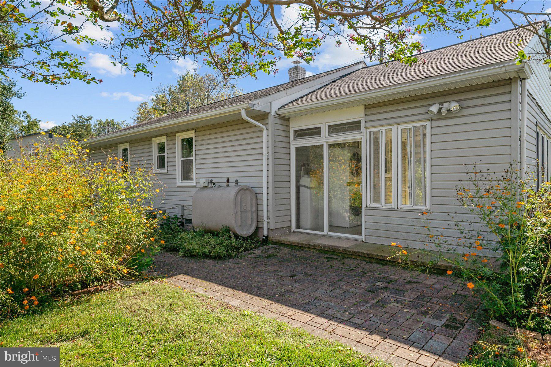 HILLSMERE SHORES - Residential