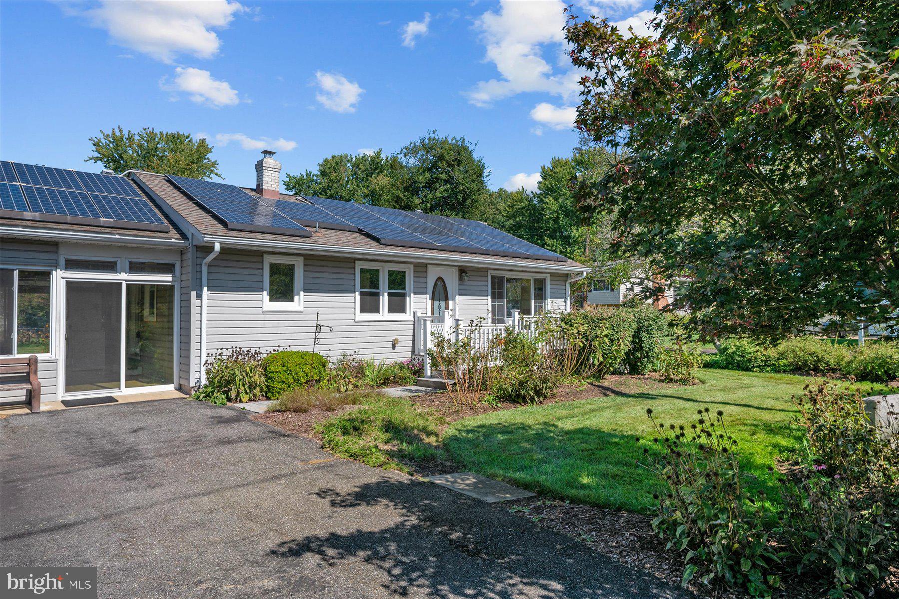 HILLSMERE SHORES - Residential