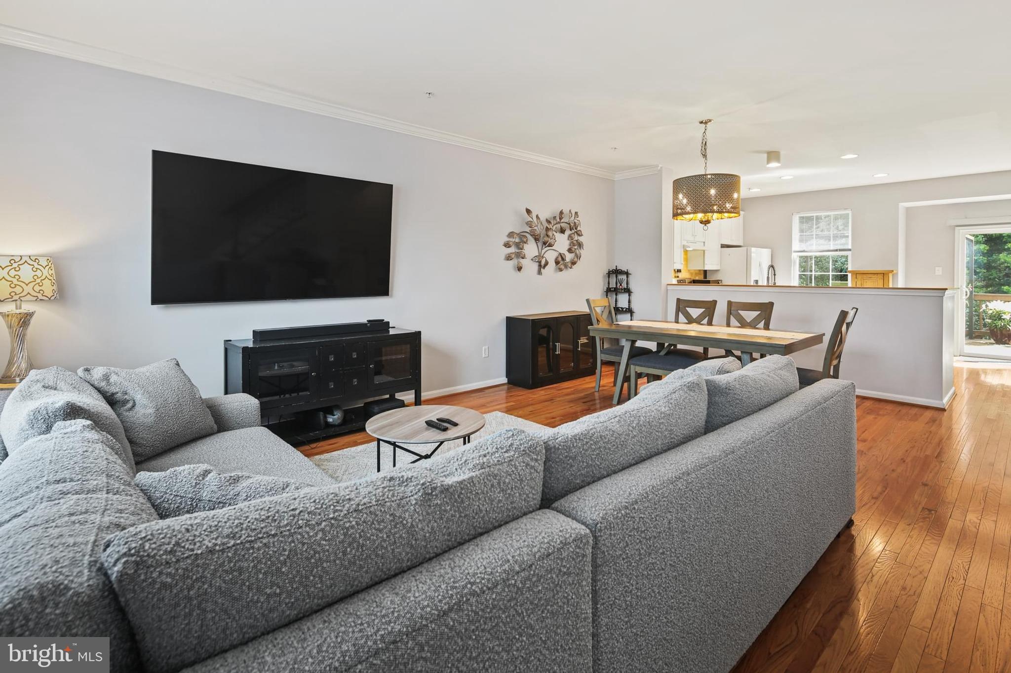 2553 VIREO COURT
