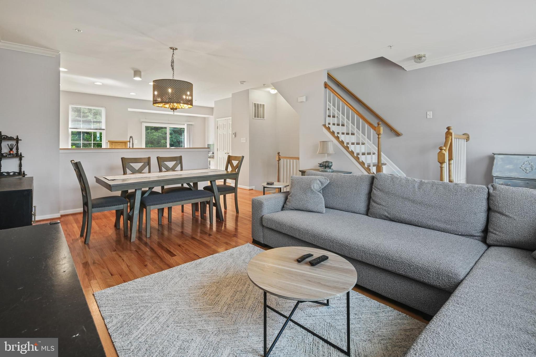 2553 VIREO COURT