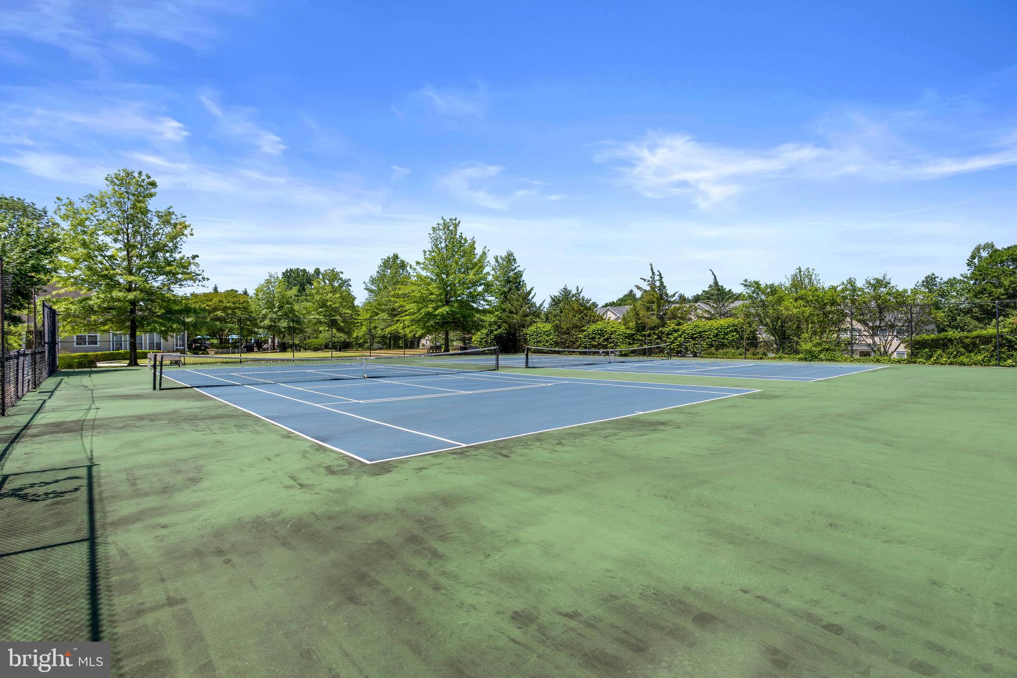 CREEKSIDE VILLAGE - Residential