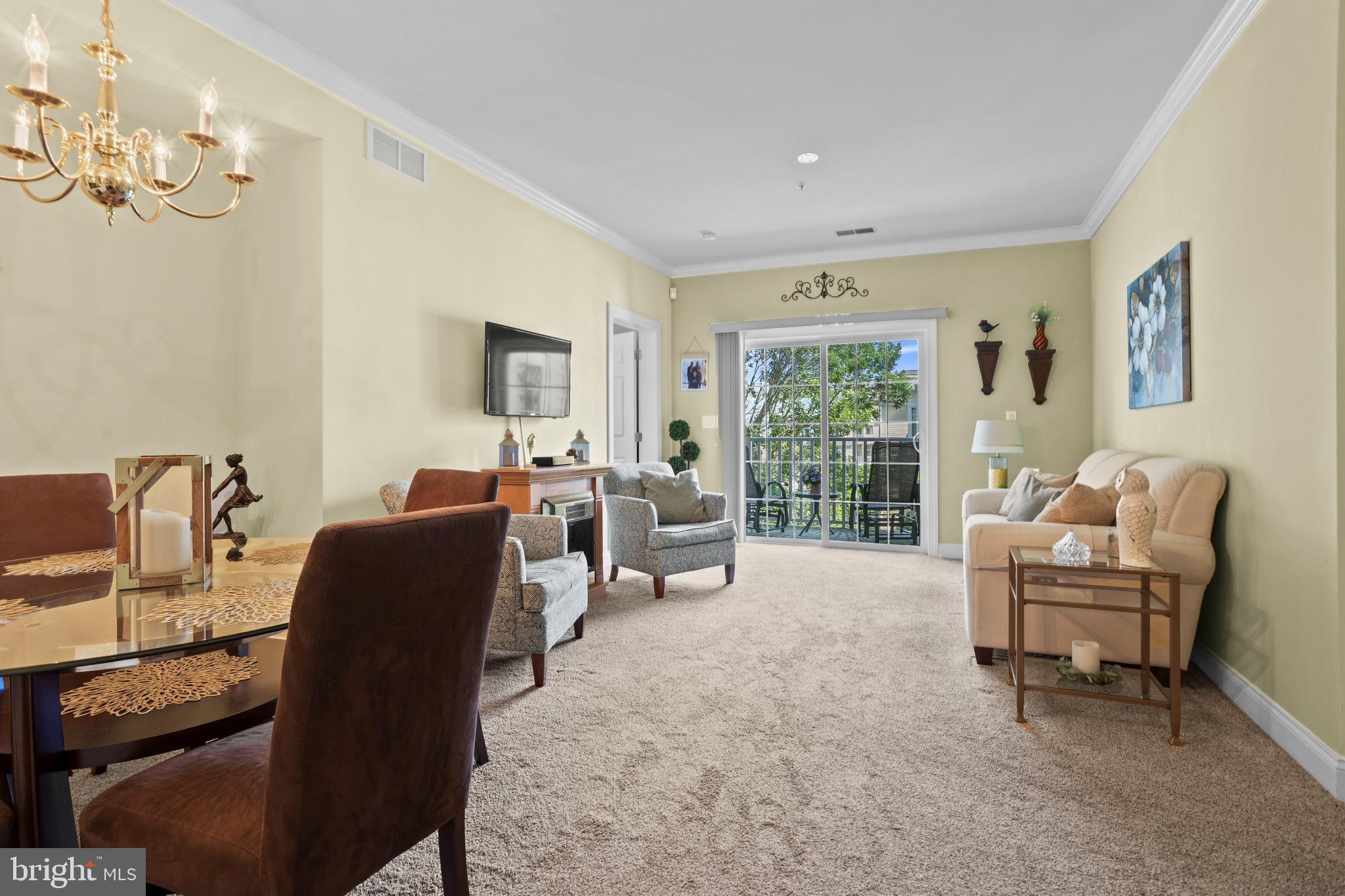 CREEKSIDE VILLAGE - Residential