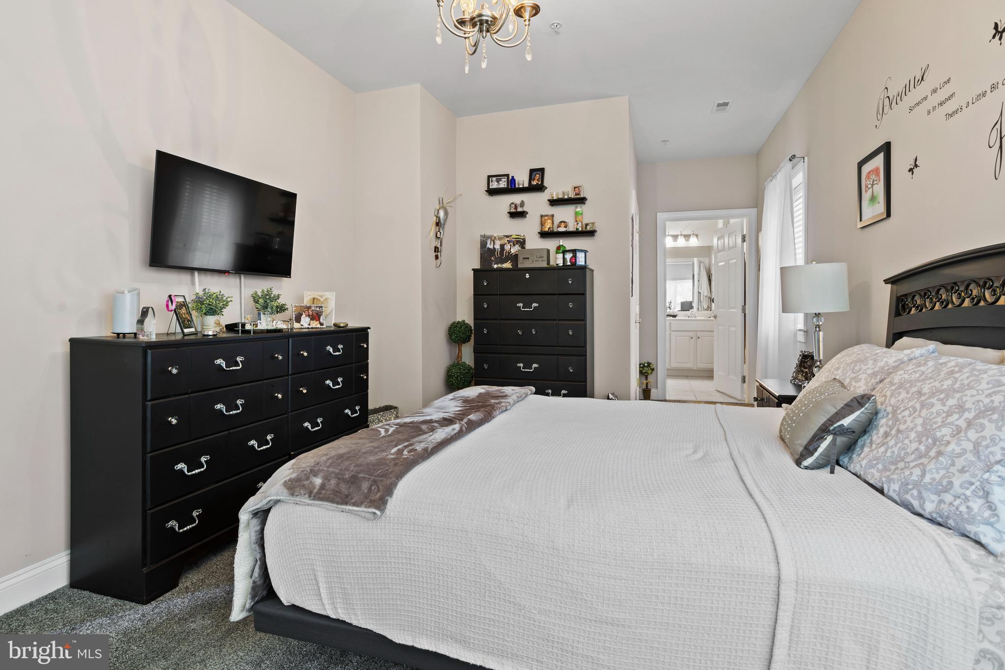 CREEKSIDE VILLAGE - Residential