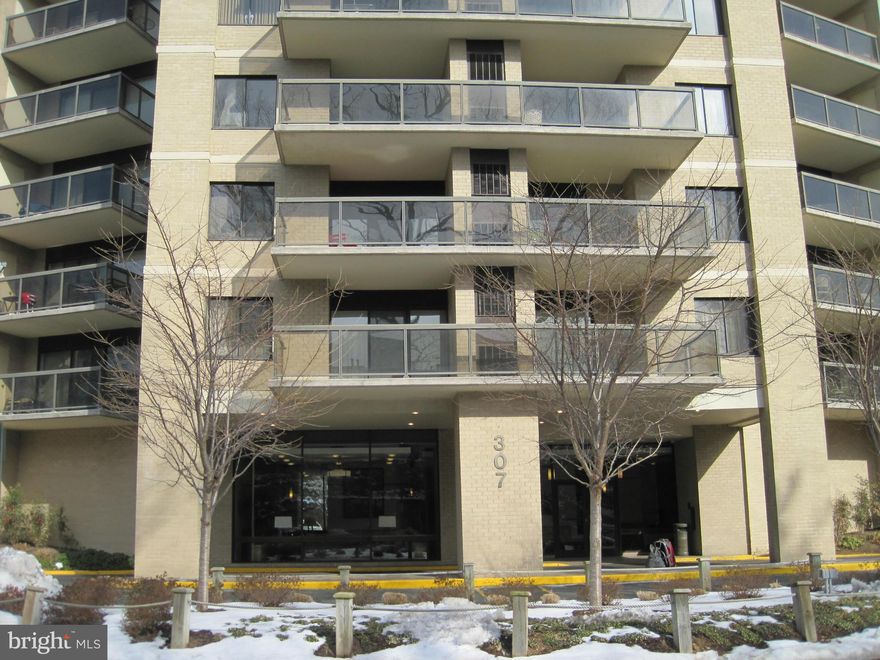 RENT rent this furnished unit with indoor swimming pool accessible from the building, convenient store, library, gym, shuttle to metro, walking pass, play grounds, tennis courts,racket court, ping pong room, pool room, game room, library,hair salon,. Luxury living. WOW 3br for $2,300 ALL utilities are included in rent. Freshly painted.Washer/dryer in the unit! Garage parking