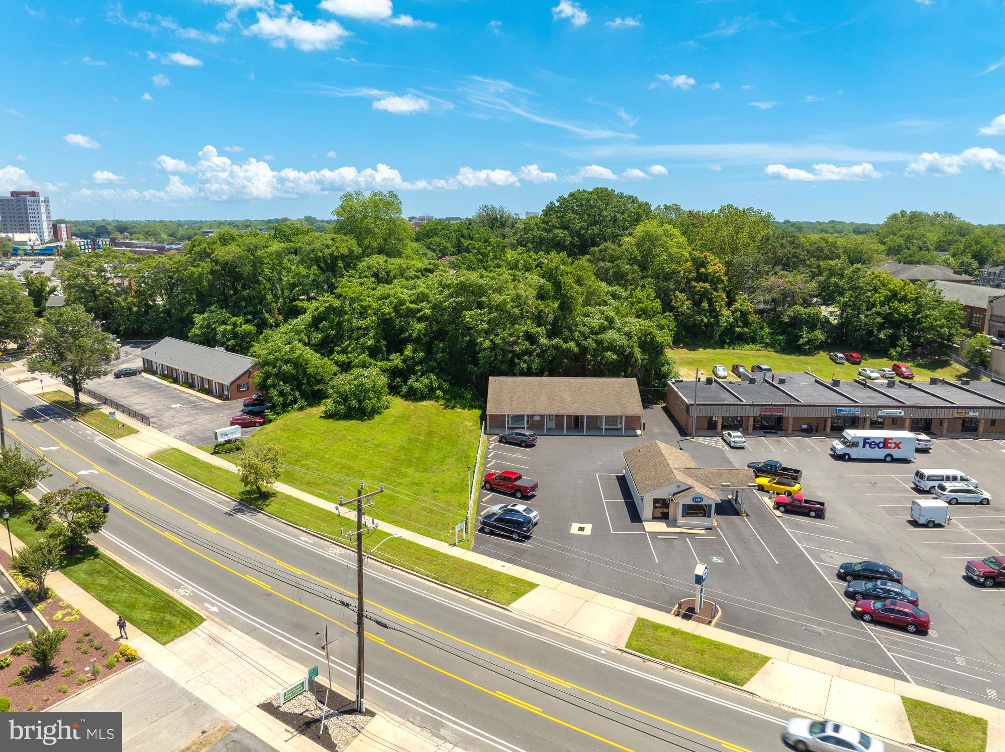 537-541 RIVERSIDE DRIVE