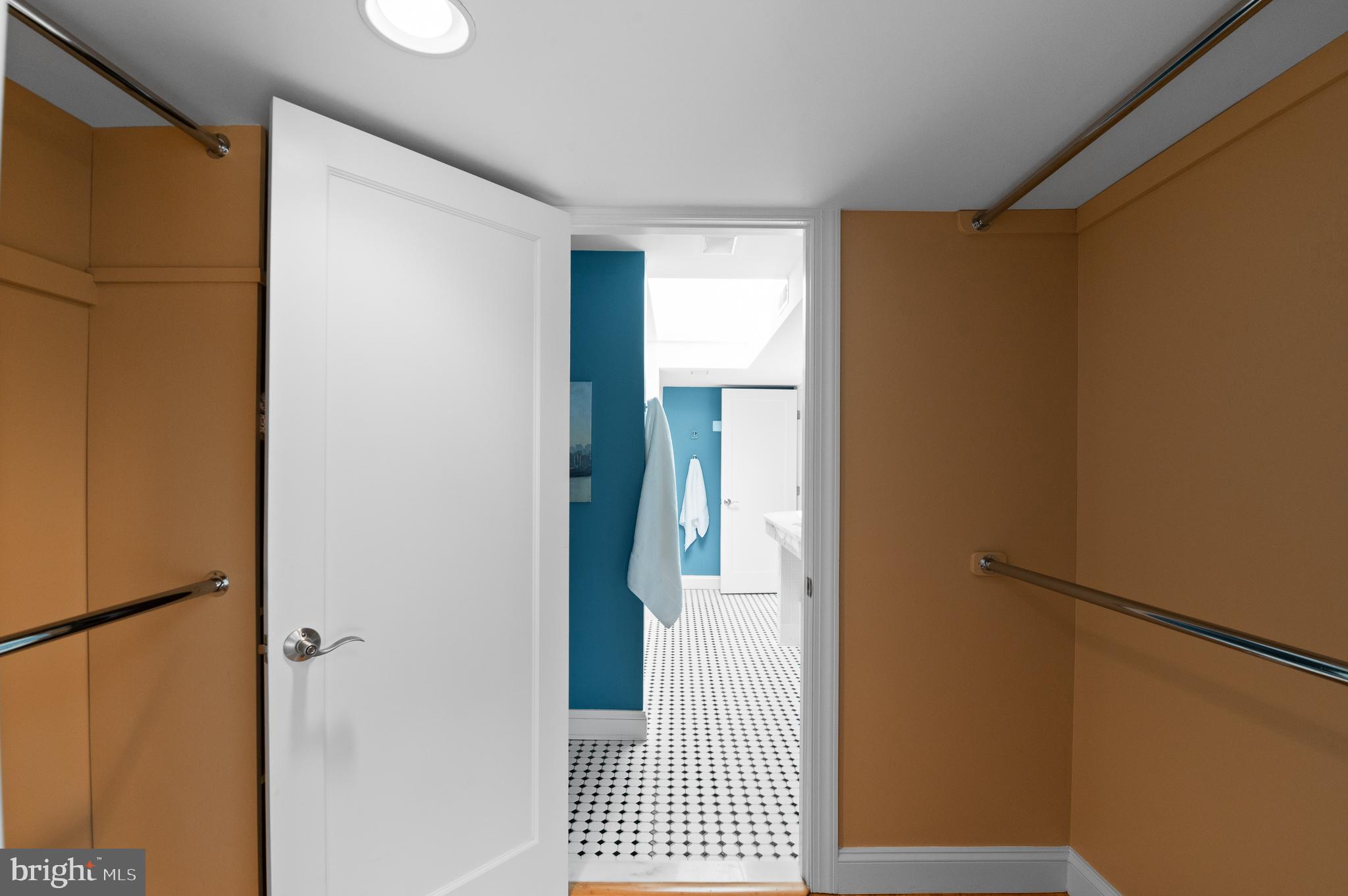 WASHINGTON SQ WEST - Residential