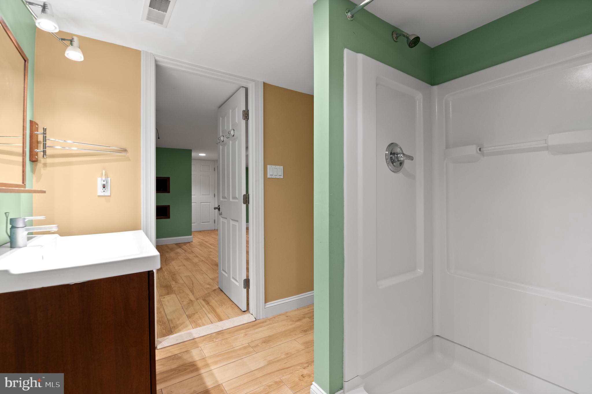 WASHINGTON SQ WEST - Residential