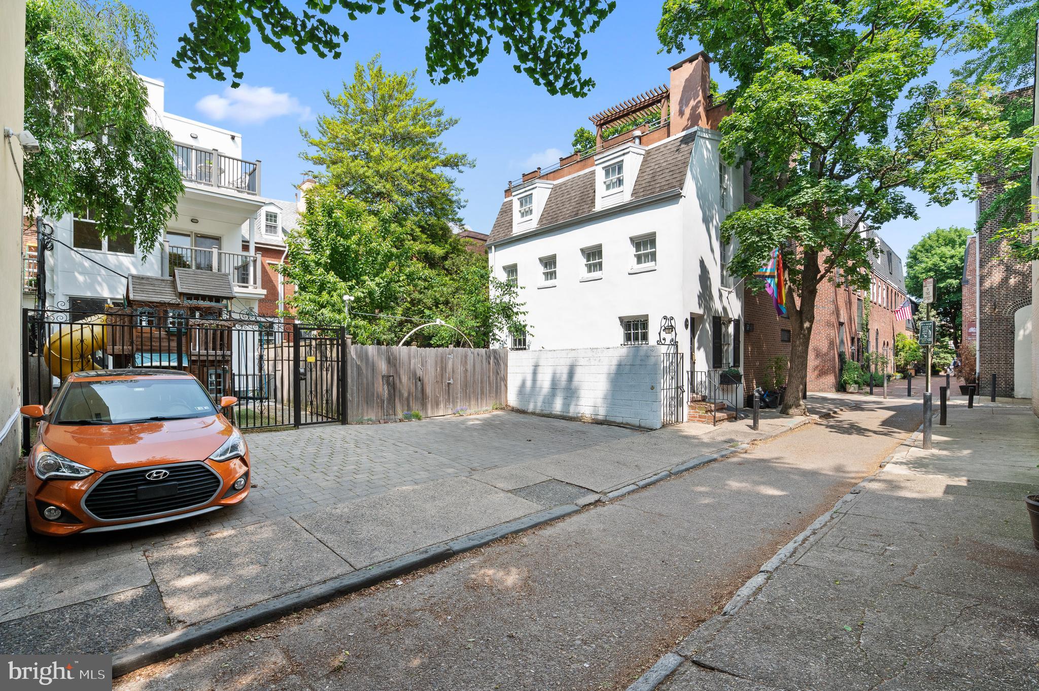 WASHINGTON SQ WEST - Residential