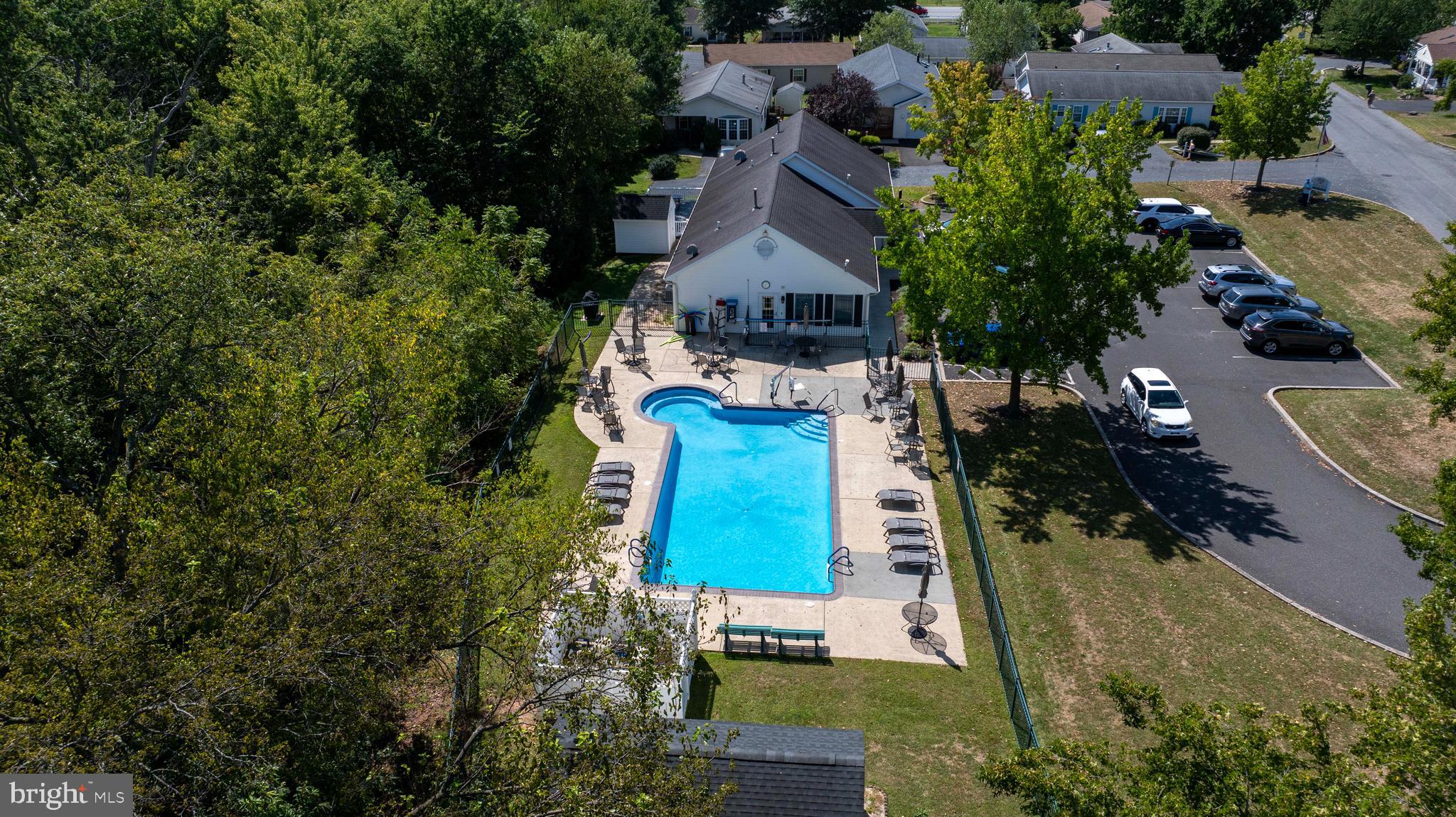 WILLOW RUN - Residential